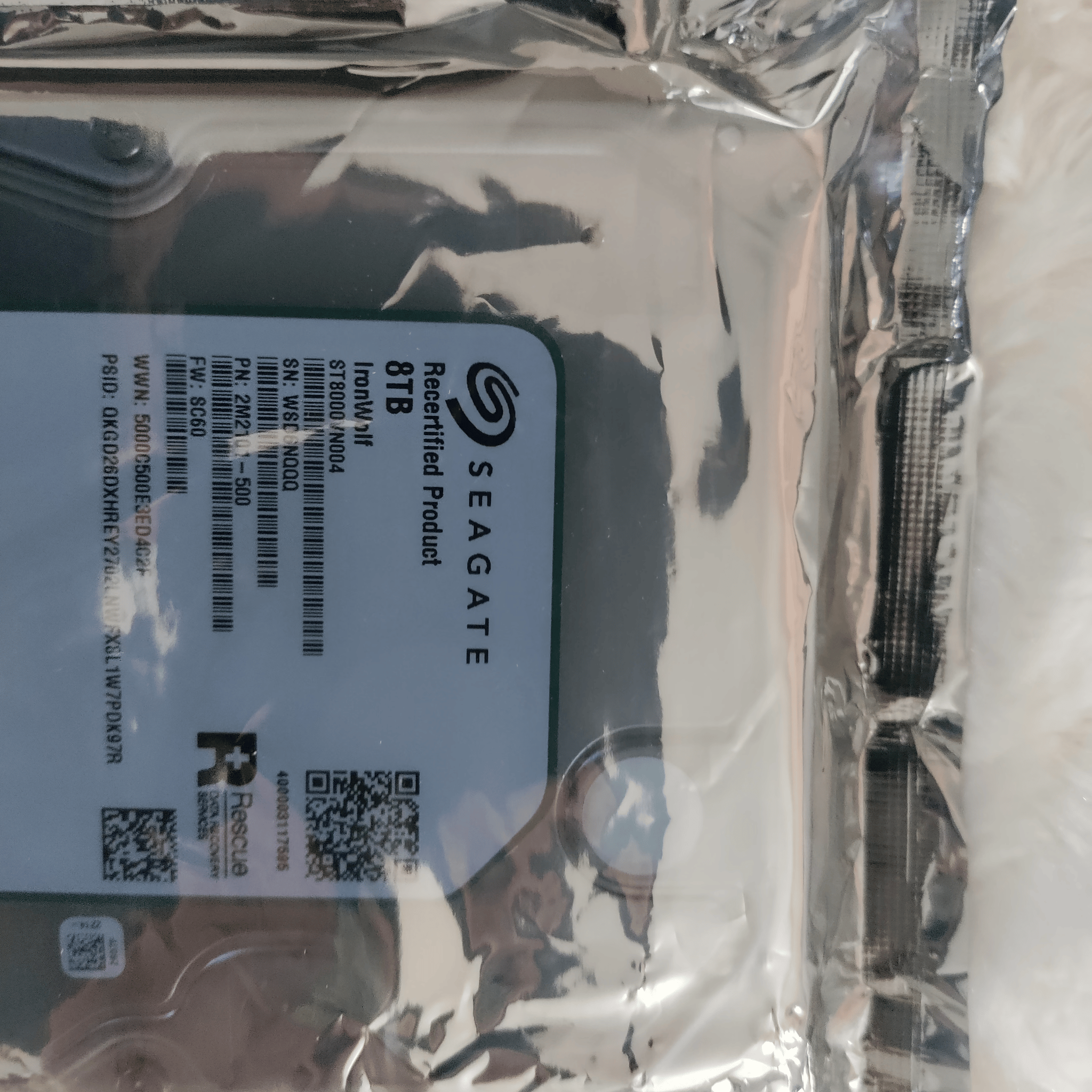 Seagate IronWolf 8TB harddrive HDD! Sealed with full warranty March 2025