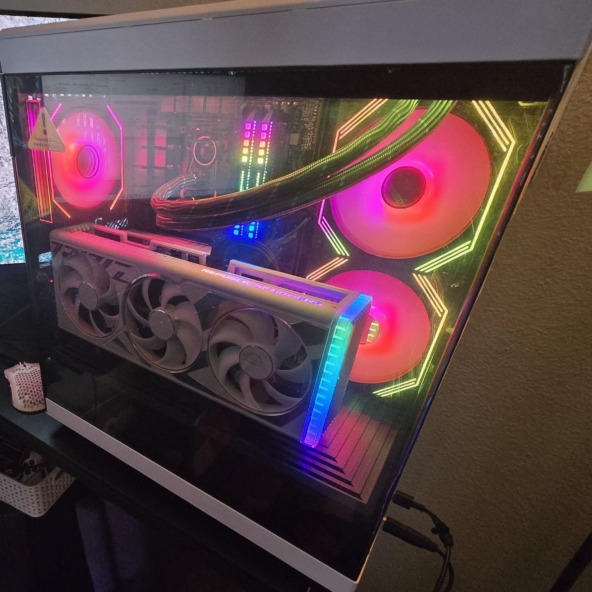 WHITE AND BLACK 4K/1440P POWERFUL GAMING/STREAMING PC:4080, 7800X3D, 2TB 980 PRO, 32GB DOMINATOR RAM