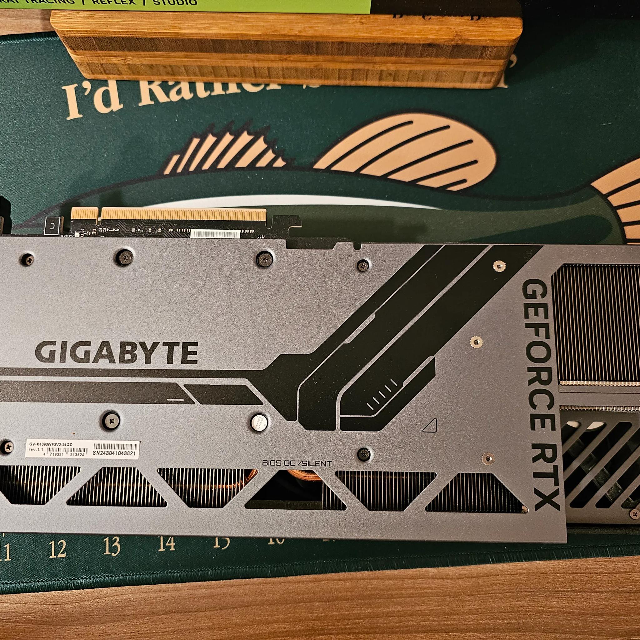 Light Use In Box Gigabyte RTX 4090 Windforce V2