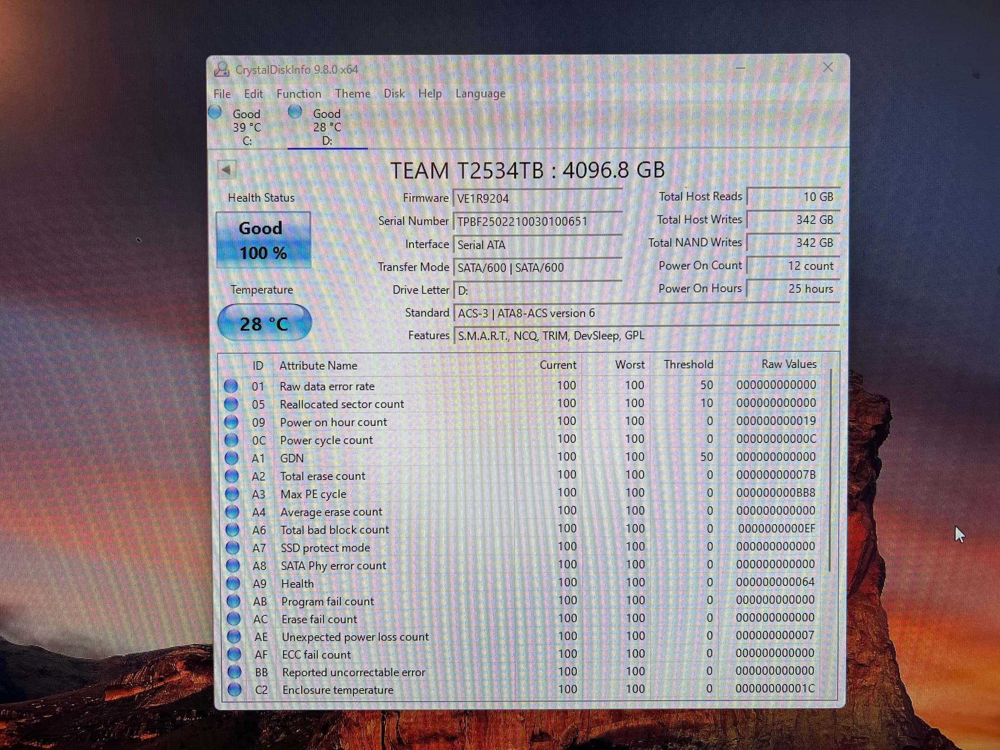 4TB Team Group QX 2.5" SATA III SSD 100% Health