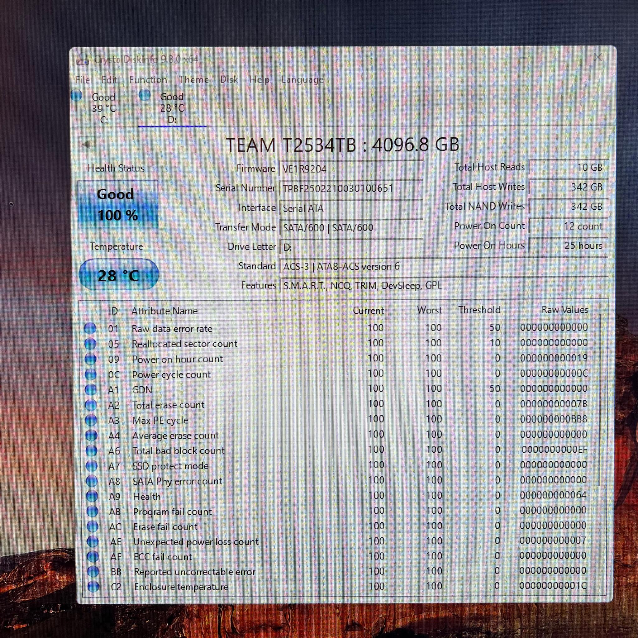 4TB Team Group QX 2.5" SATA III SSD 100% Health
