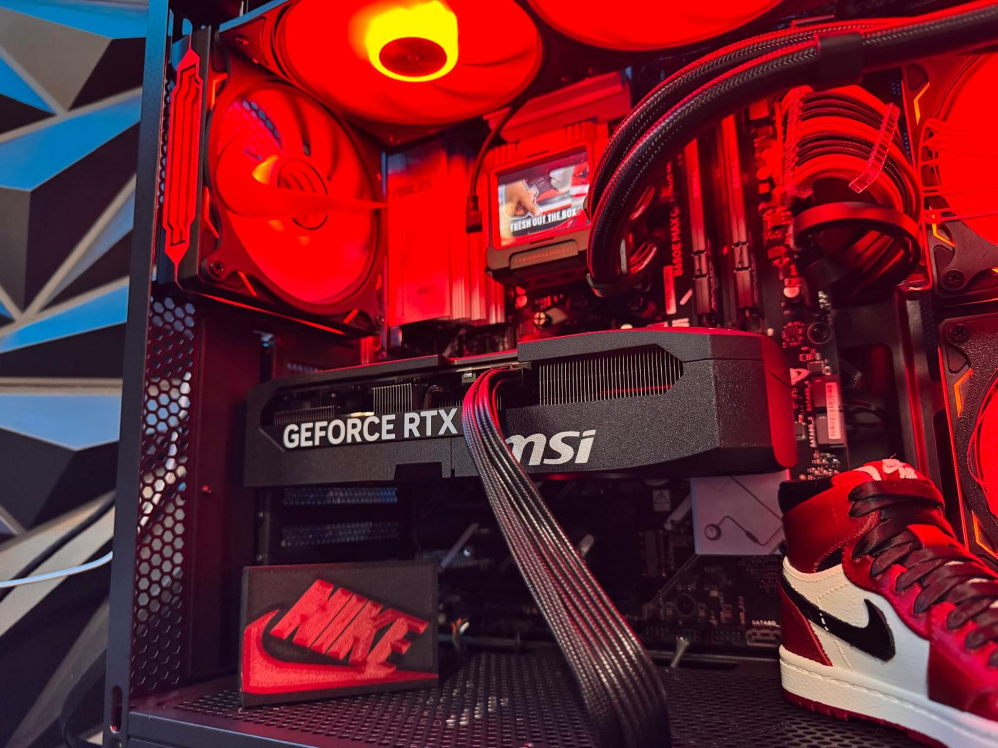 👟The Sneaker Head 👟| Ryzen 7700X | RTX 5070| 64 GB DDR5| 2 TB NVMe SSD| 850W PSU