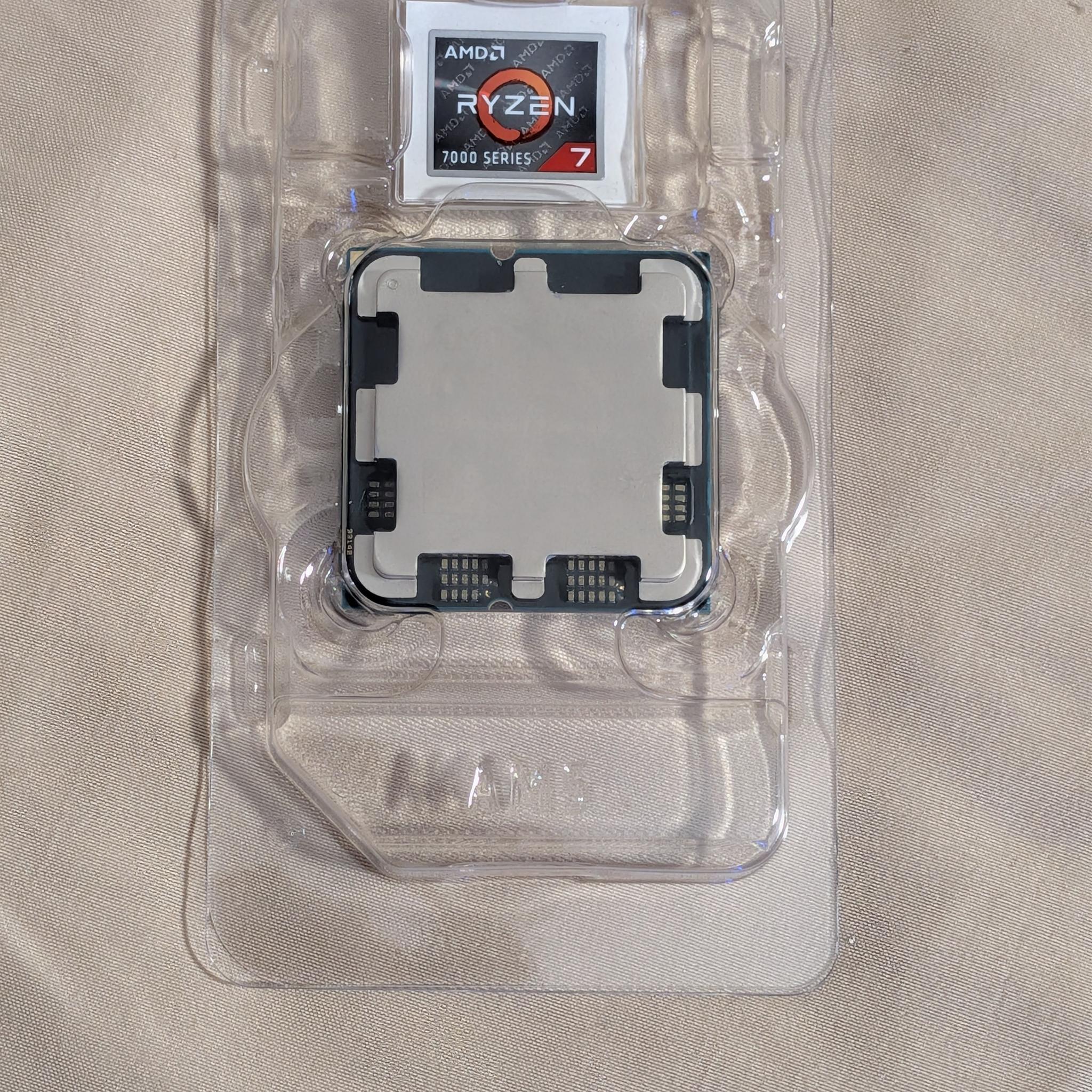 AMD Ryzen 7 7800X3D