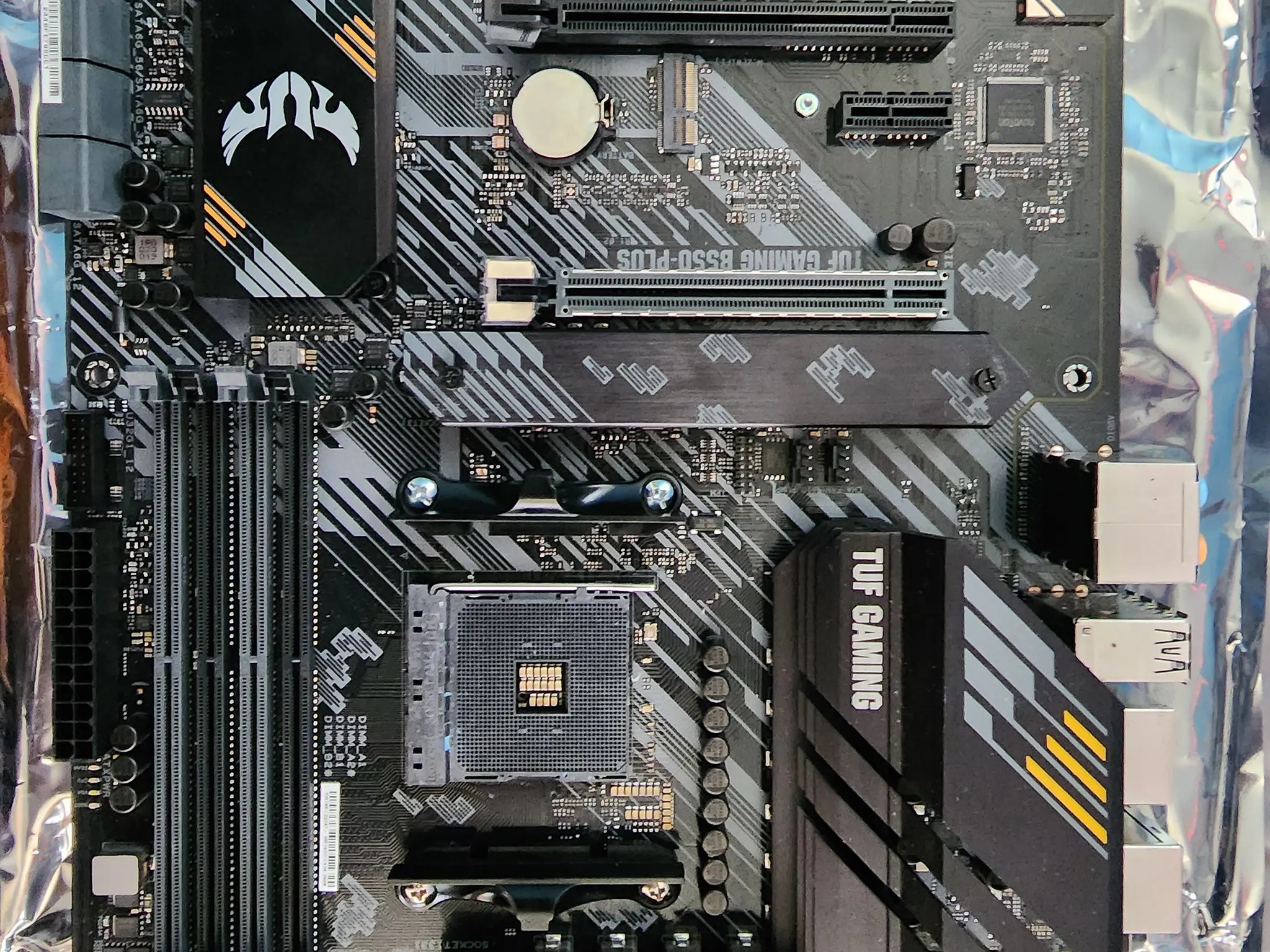 Asus Tuf B550 W/32GB DDR4 ram