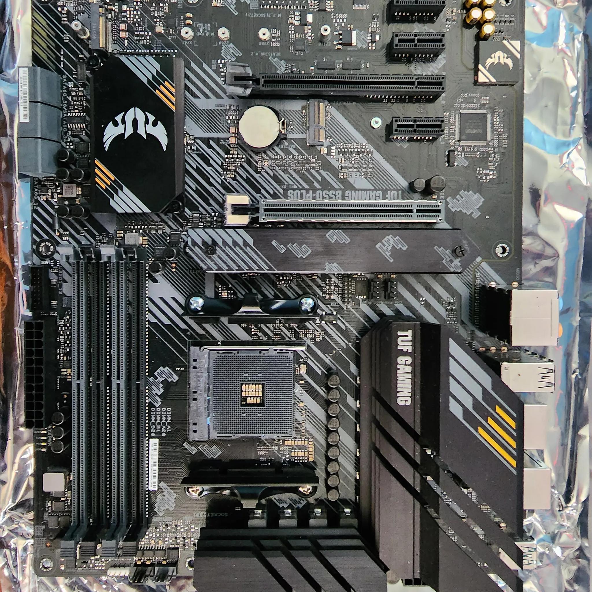 Asus Tuf B550 W/32GB DDR4 ram