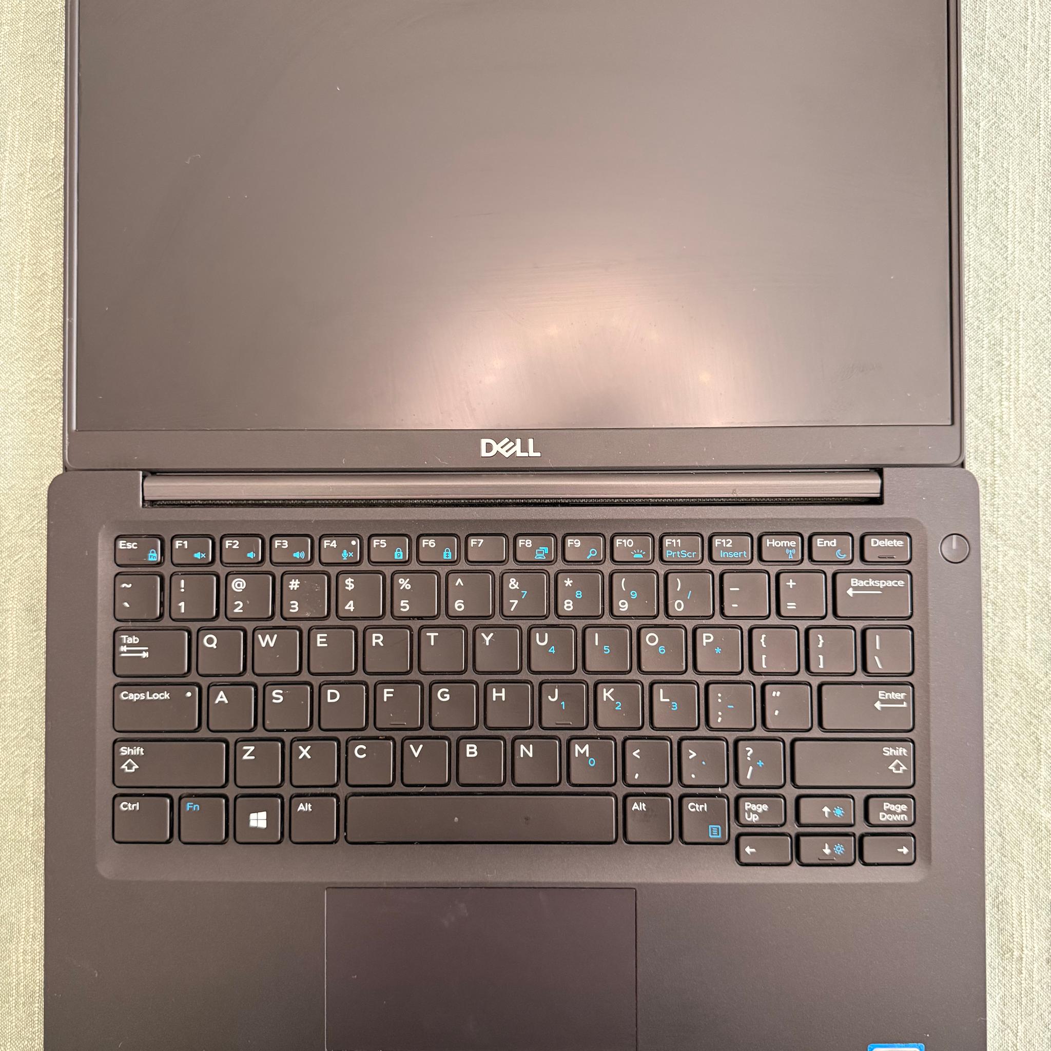 Like NEW Dell Latitude 7390 Notebook 8GB Ram Used, Like-New Dell Business Laptop