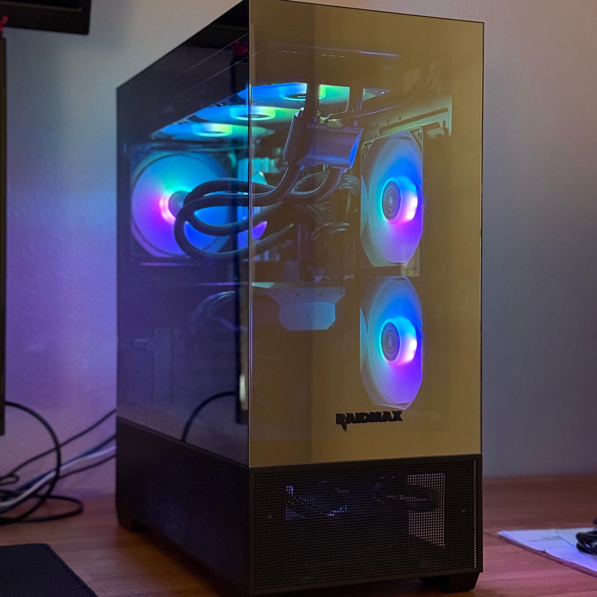 RX 7900 XT | RYZEN 9700X | 32GB 6000CL30 | 2TB NVME | WIFI
