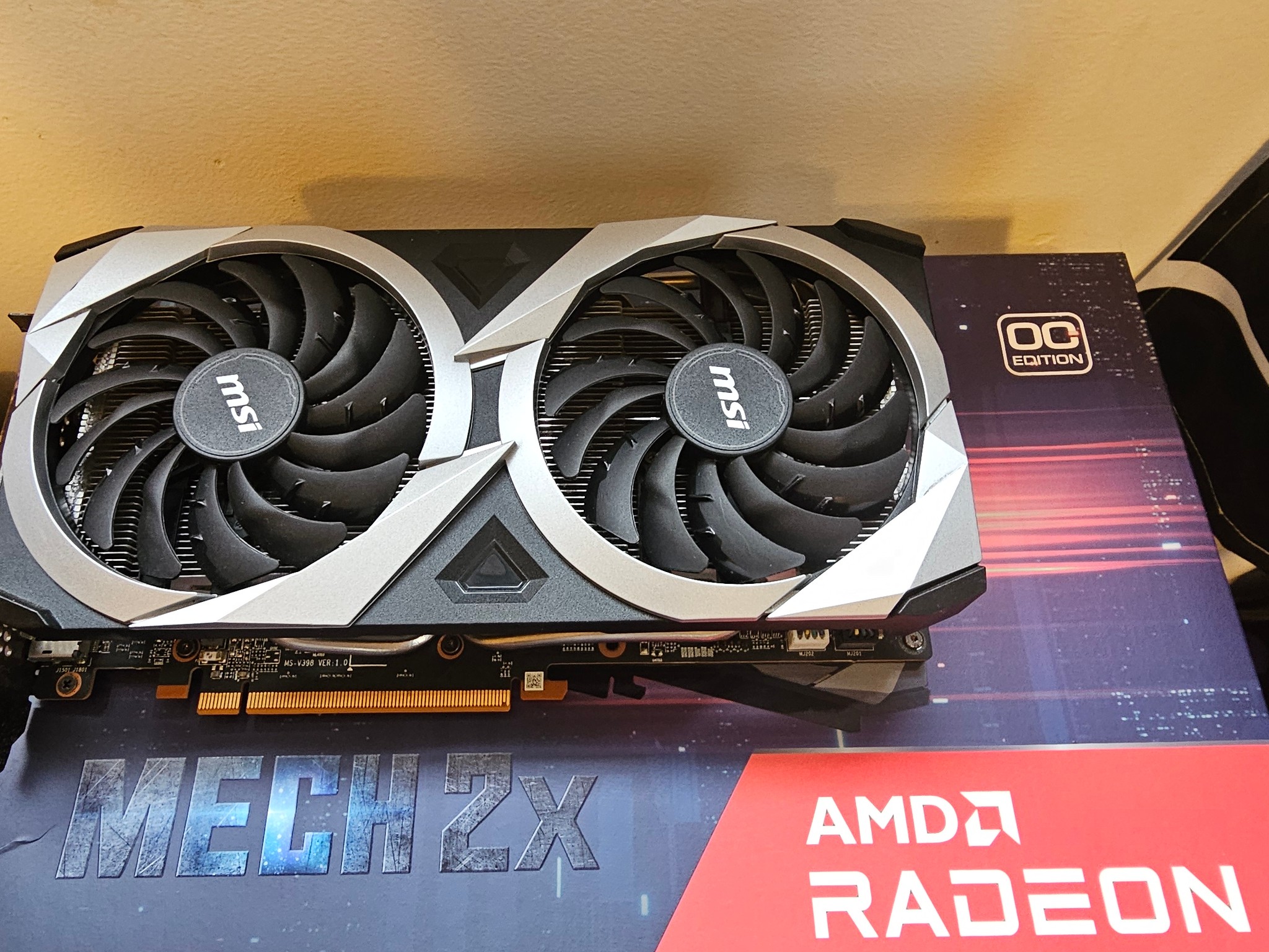 MSI MECH 2X OC Radeon RX 6700 XT