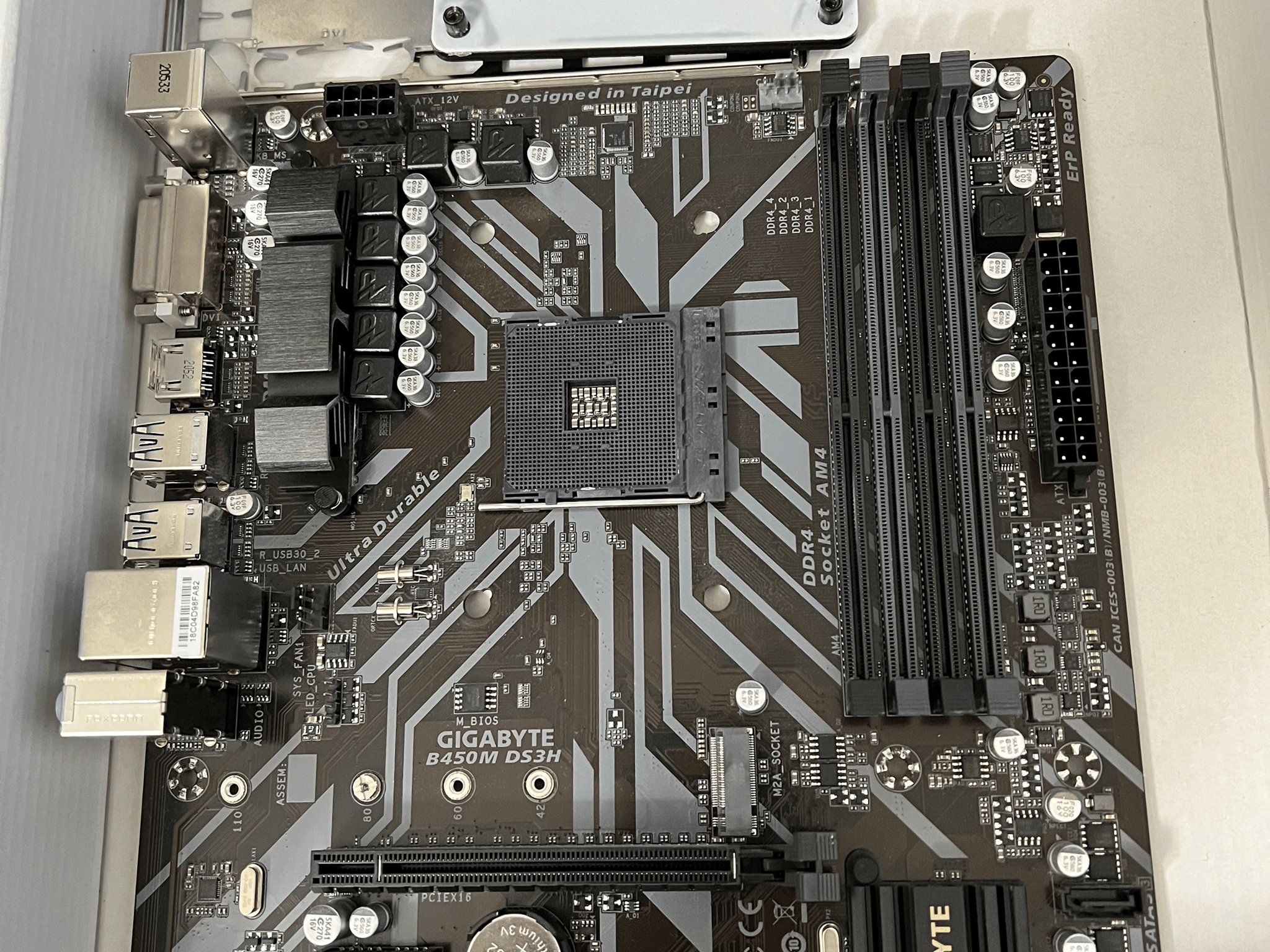 Gigabyte B450M DS3H 