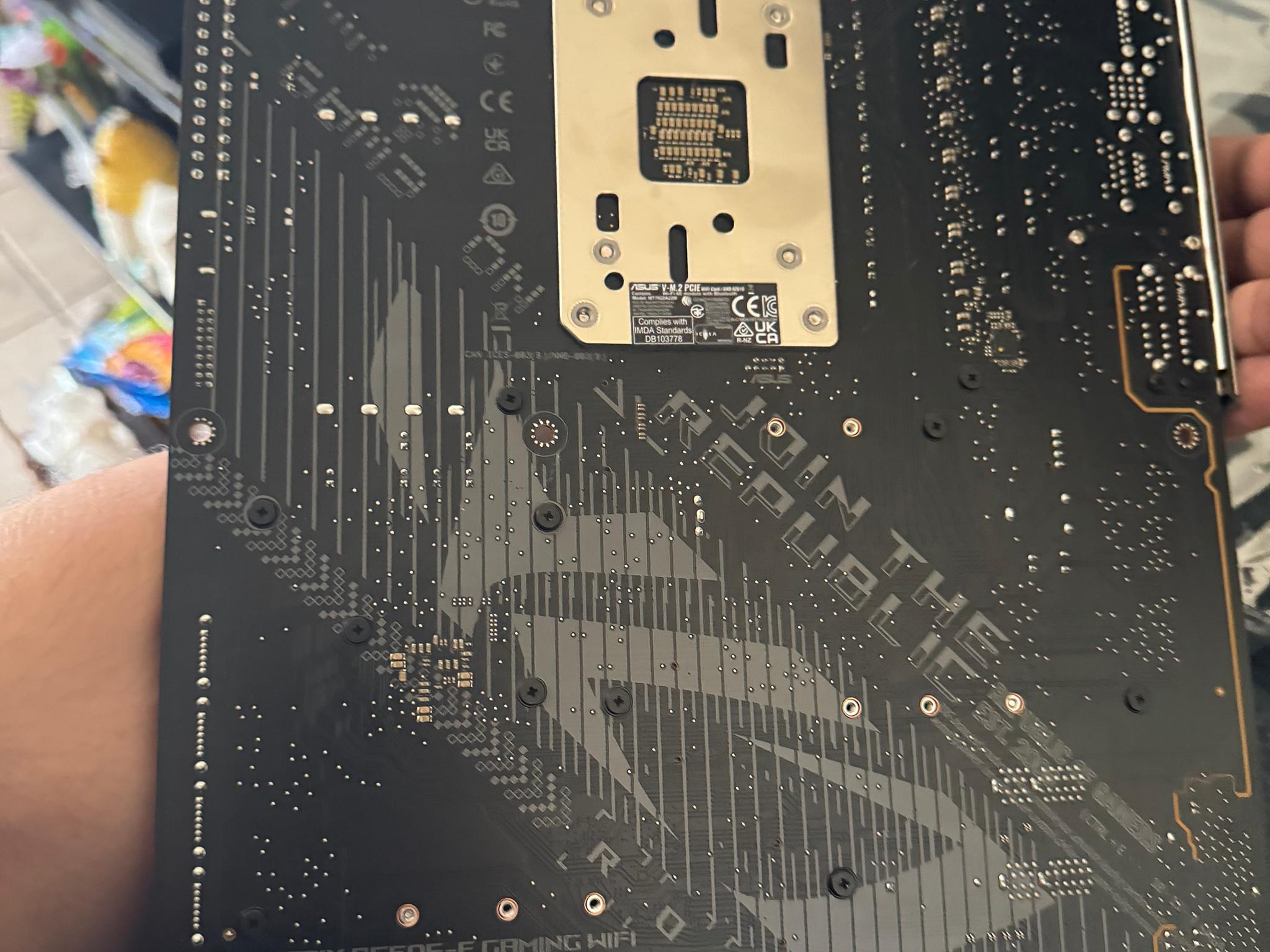 ASUS ROG Strix B650E-F Gaming WiFi AMD B650 AM5 Ryzen™
