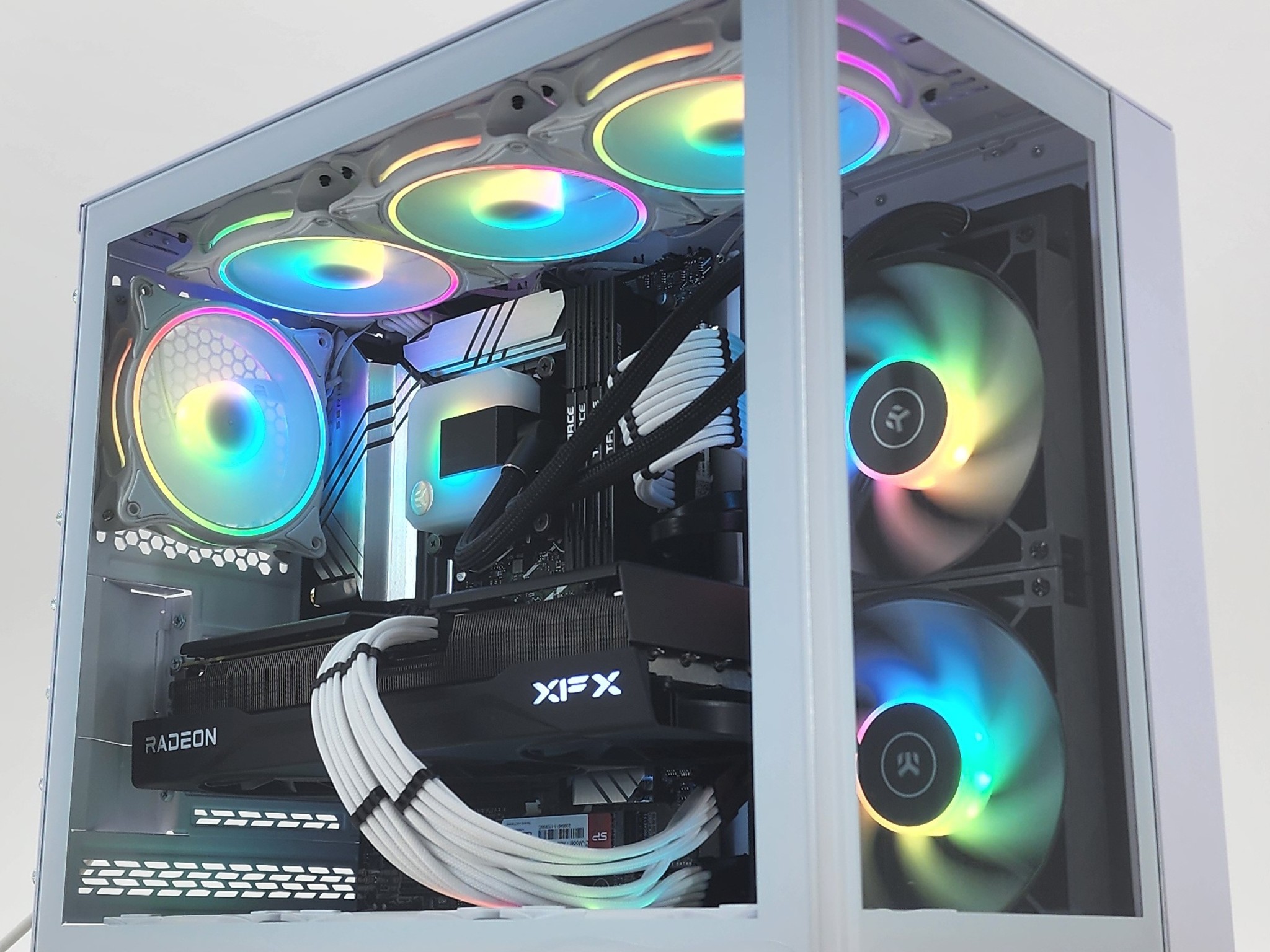 Gaming PC i5-14600K 32GB RAM 1TB SSD RX 9070 16GB Windows 11 Computer