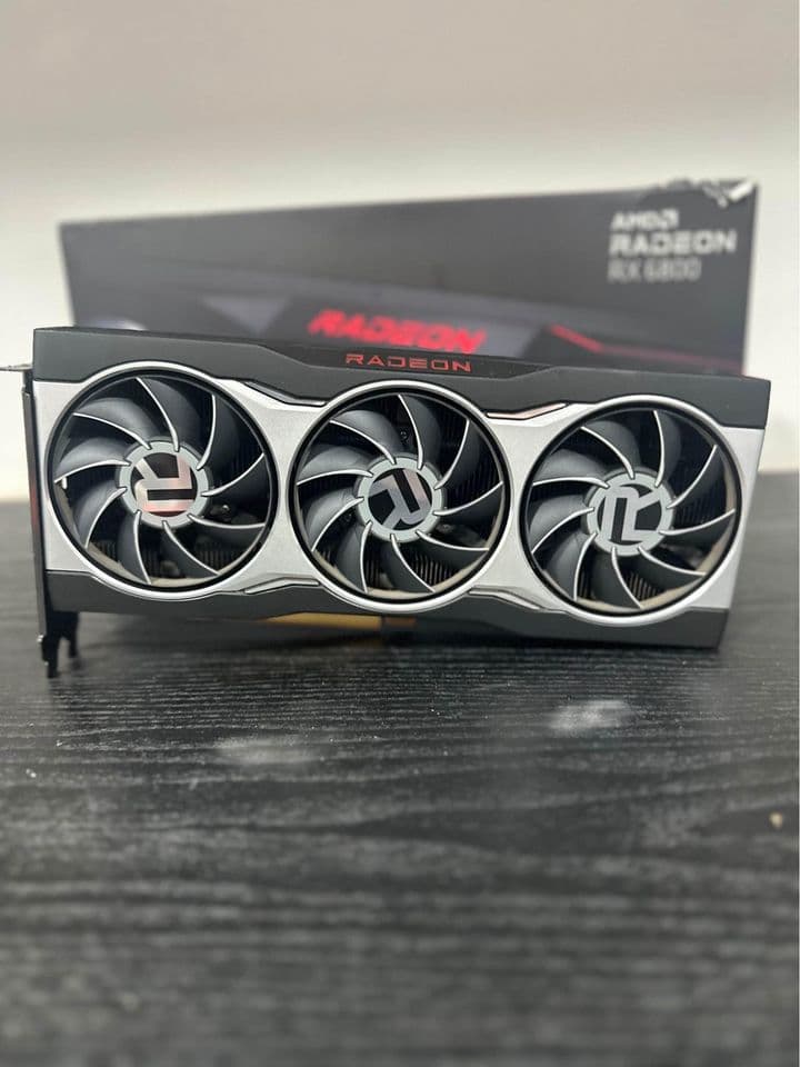 AMD Radeon RX 6800 -16 GB GDDR6 - pCie 4.0 Graphics Card