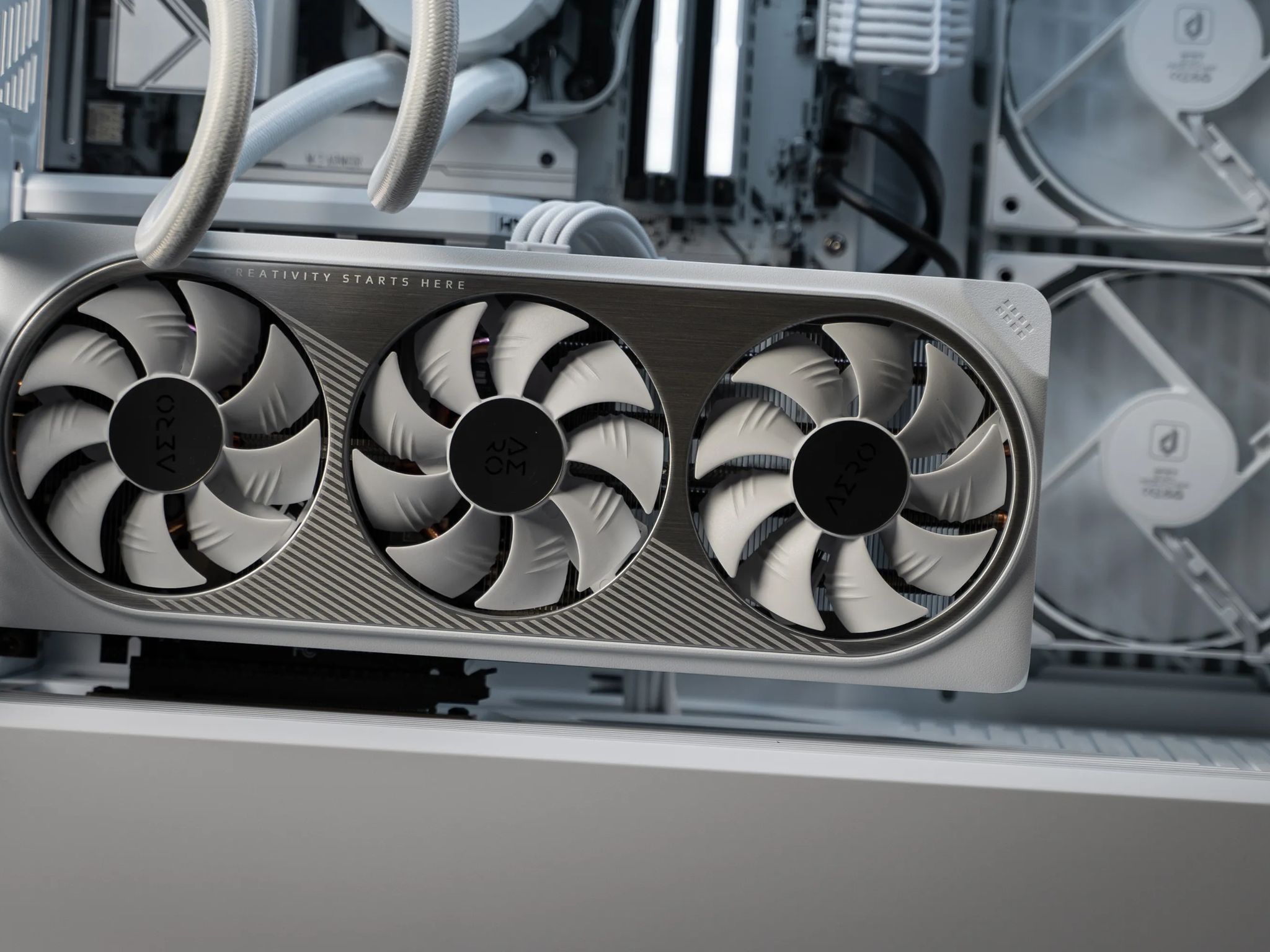 “CorpoLight” RTX 4070 i5 14600K 32GB Windows 11 Pro 2TB Workstation Gaming PC