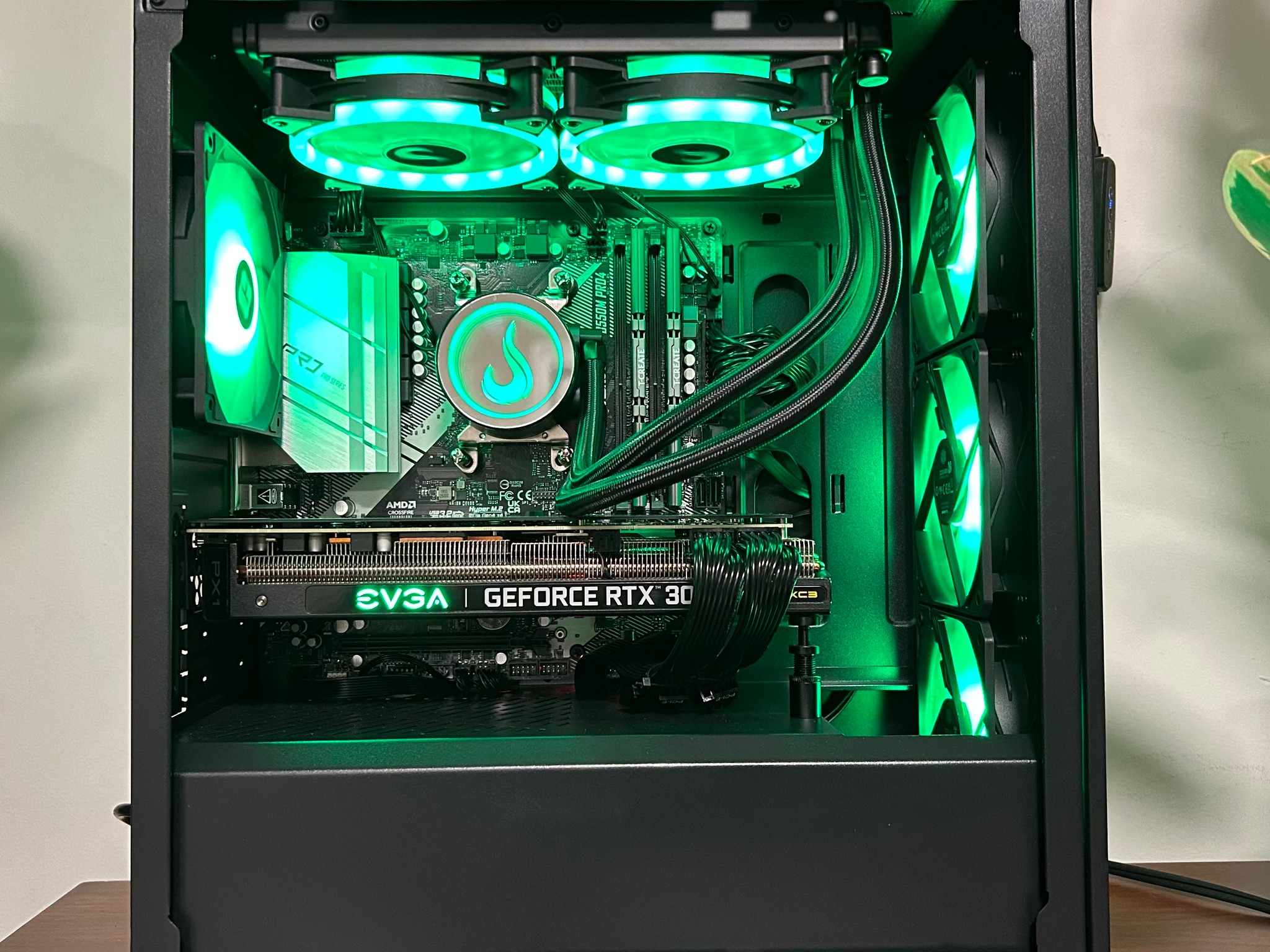RTX 3070 | Ryzen 7 5800X | 32GB DDR4 | 1TB NVMe | 240mm AIO | 850W Gold