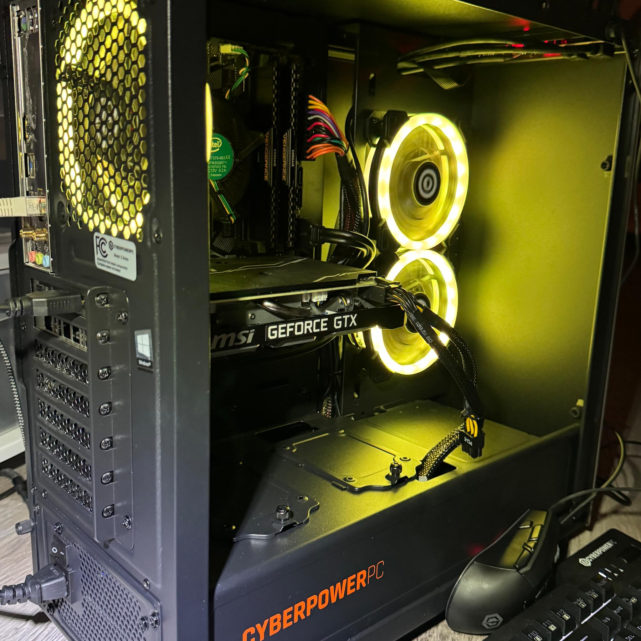 GTX 1660 Super | i5-10400F | Gaming PC 🎄