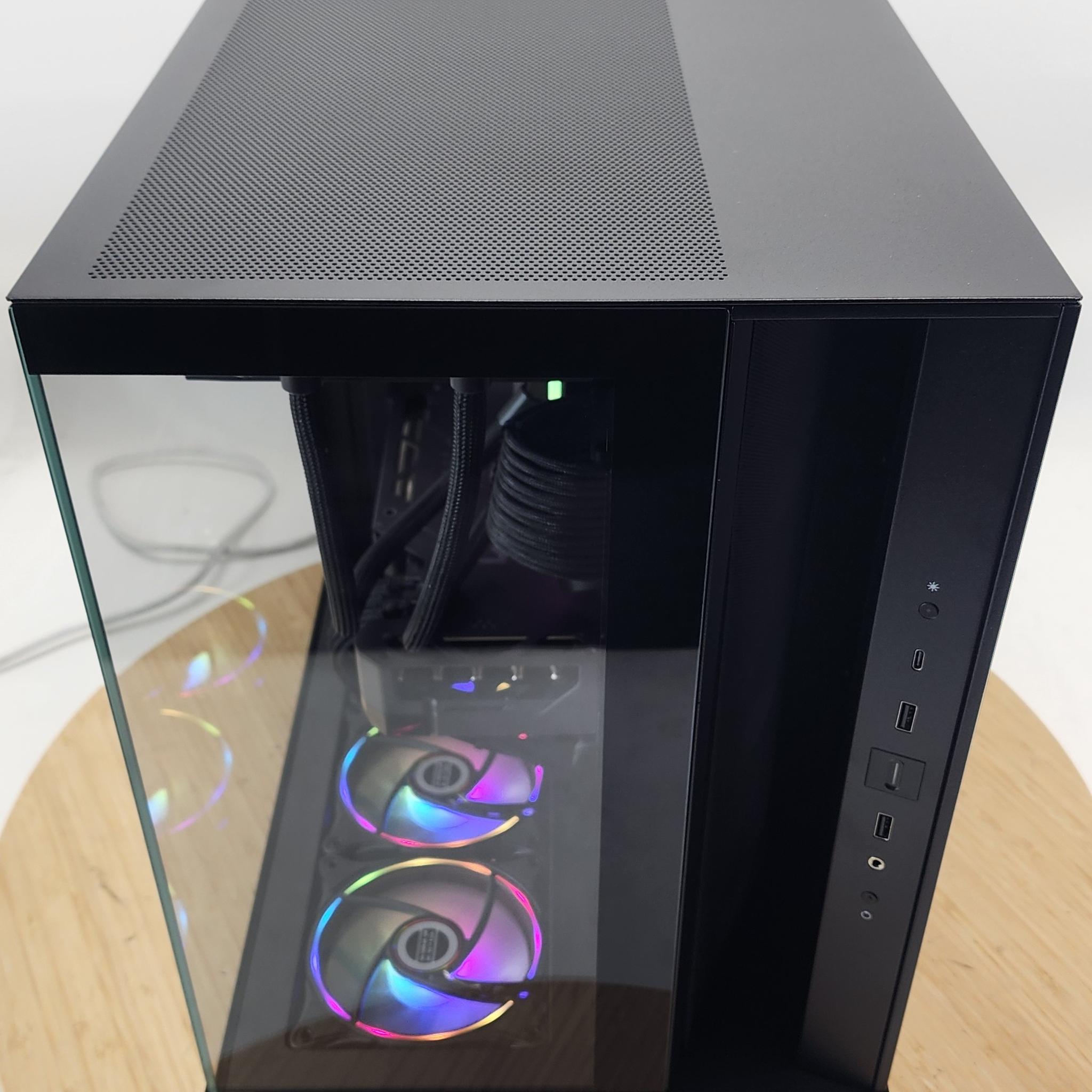 Gaming PC Ryzen 7 7700 32GB RAM 2TB SSD RX 7700 XT 12GB Win11 Computer