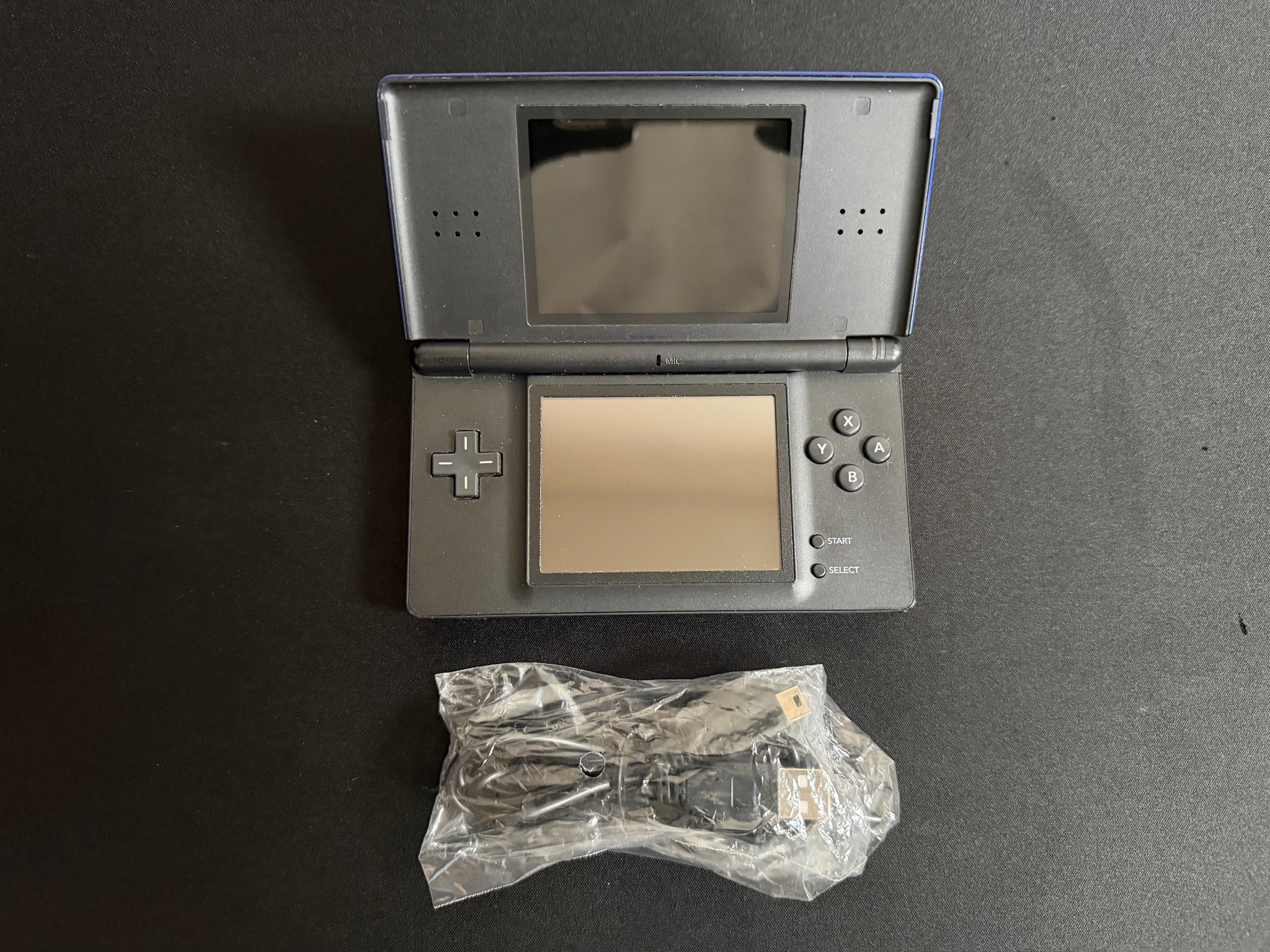 Nintendo DS Lite Handheld System - Blue Cobalt/Black - W/ Stylus & Charger