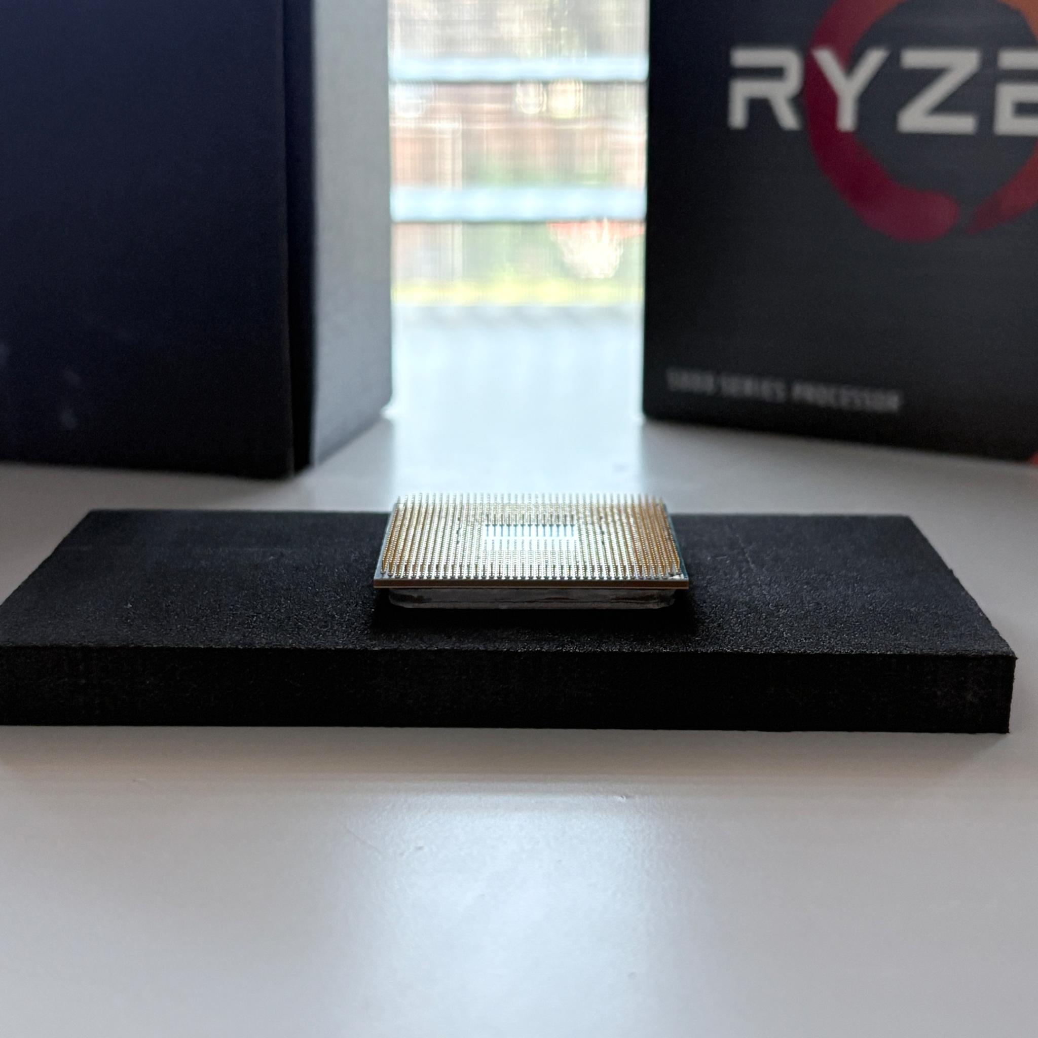 AMD Ryzen 5 2600X + Brand New Wraith Spire Cooler – 6C/12T Gaming CPU