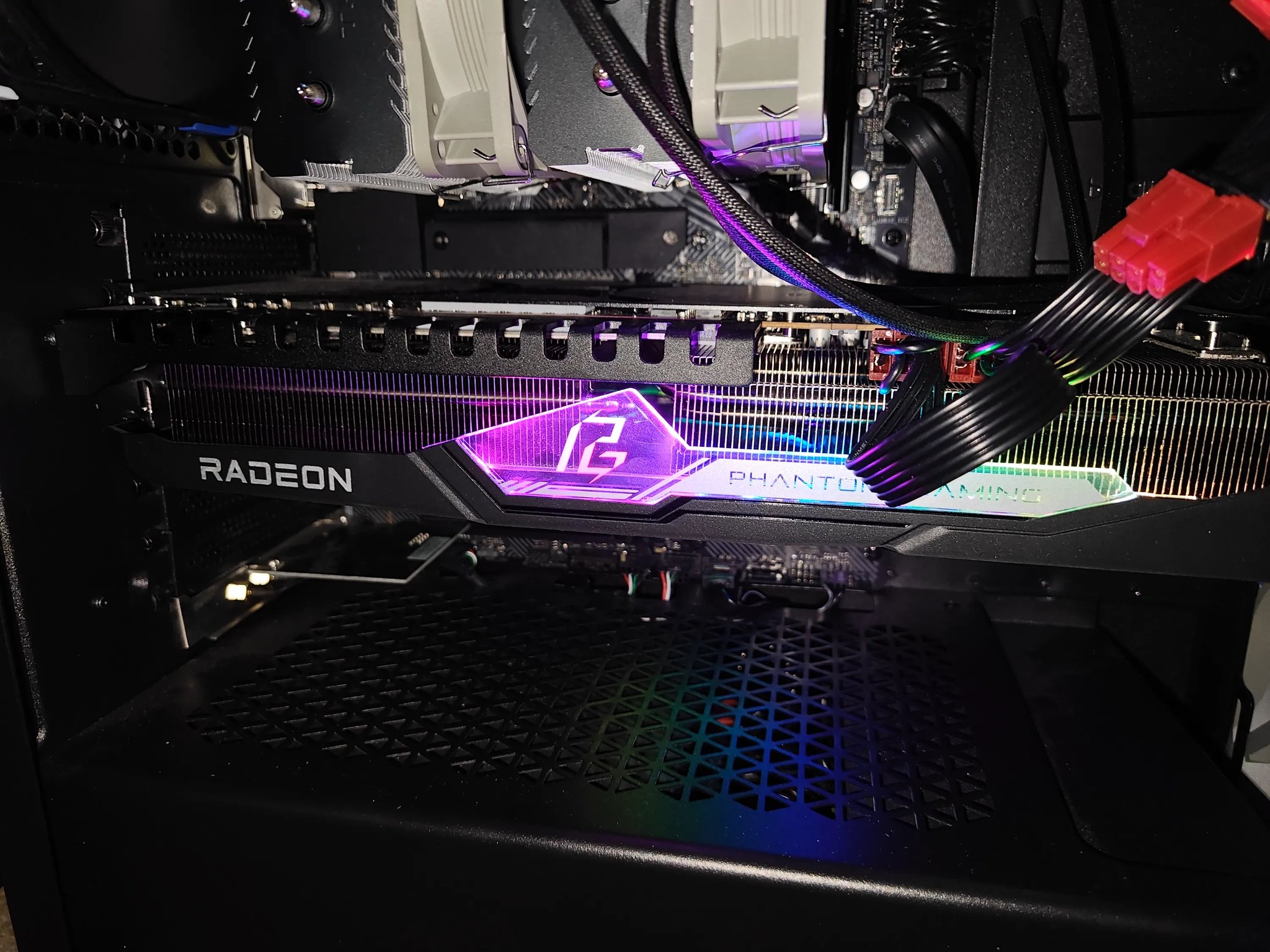 AMD Radeon™ RX 7900 XT Phantom Gaming 20GB OC
