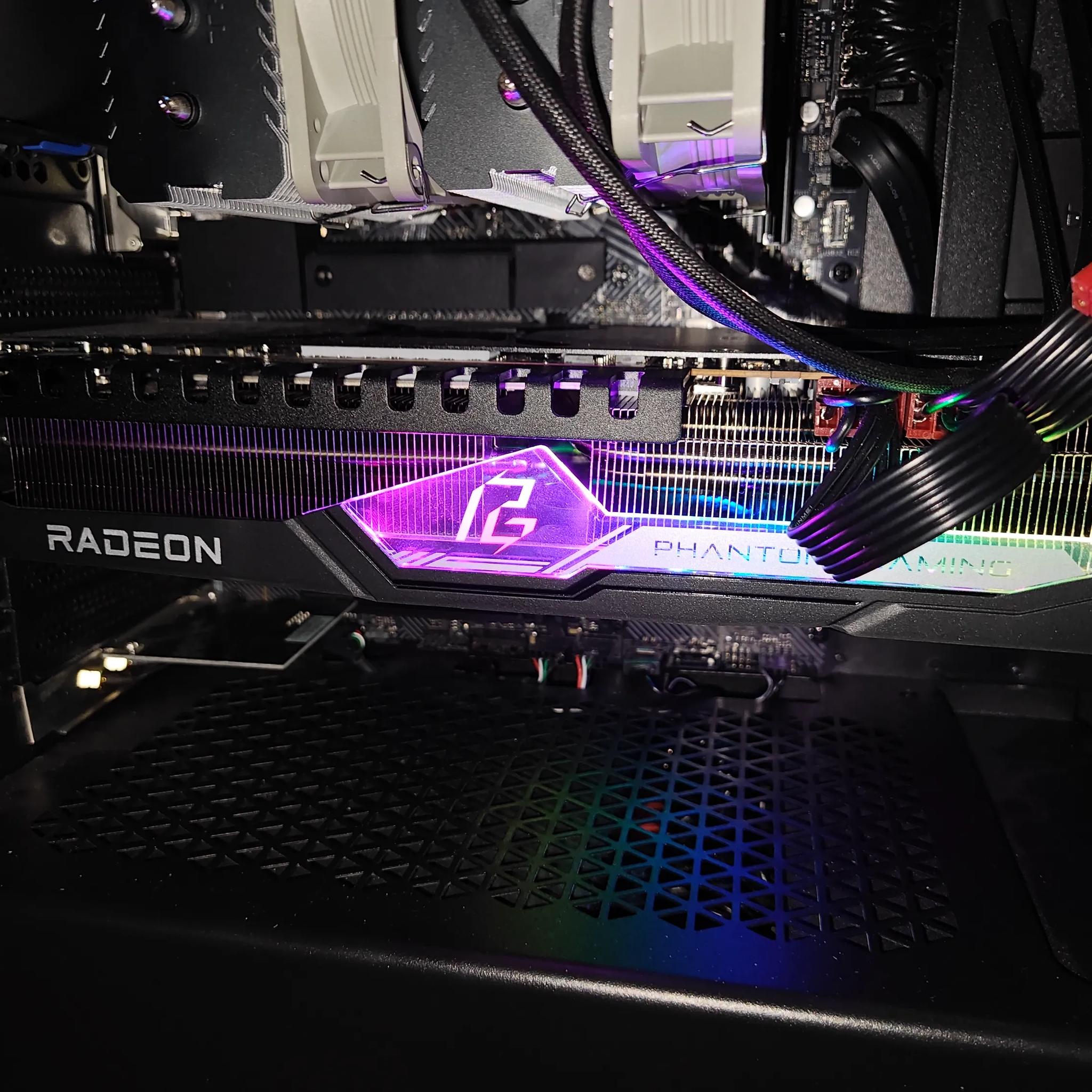 AMD Radeon™ RX 7900 XT Phantom Gaming 20GB OC