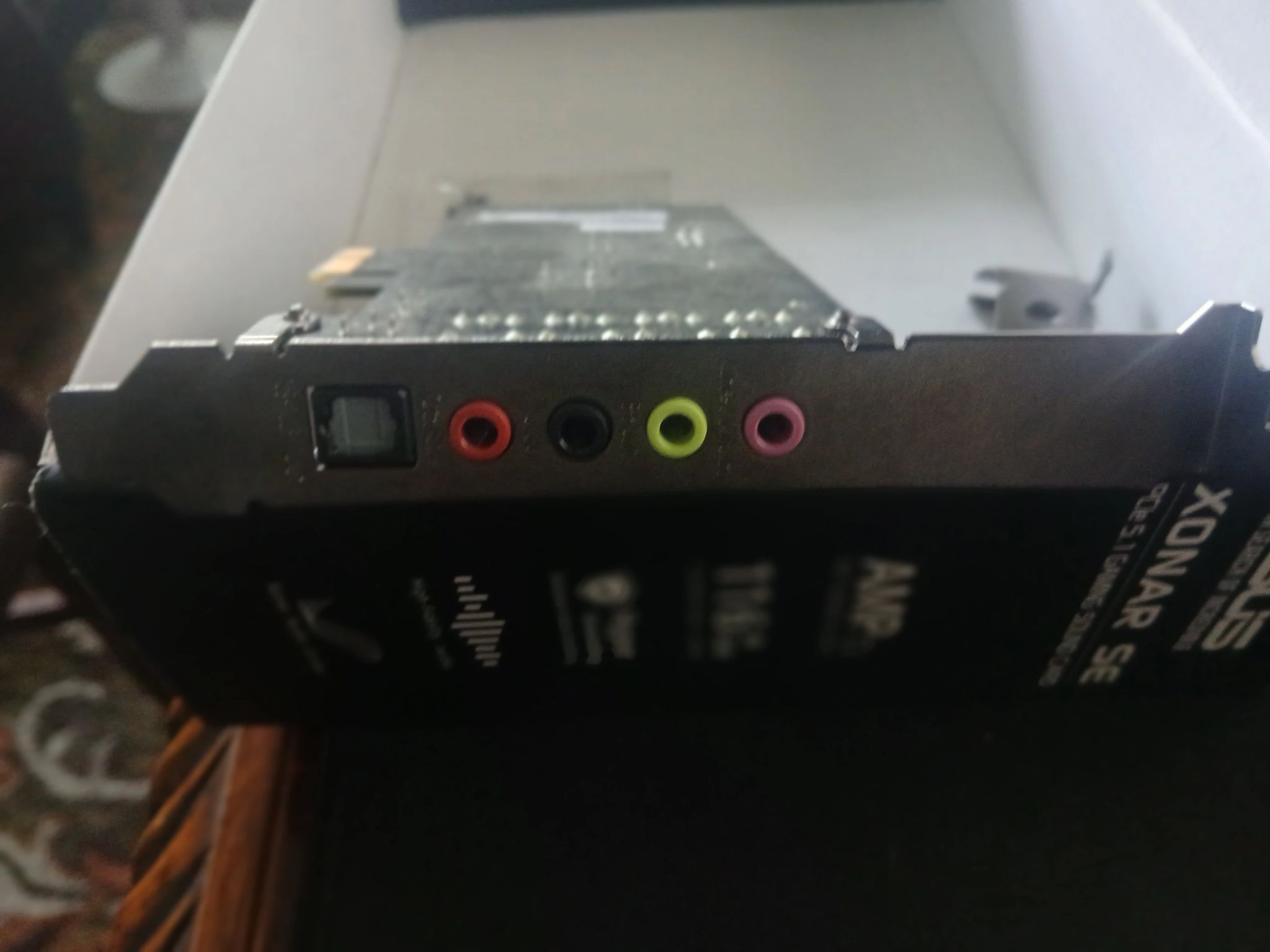 ASUS XONAR SE 5.1 Channel 192kHz/24-bit Hi-Res 116dB SNR PCIe Gaming Sound Card