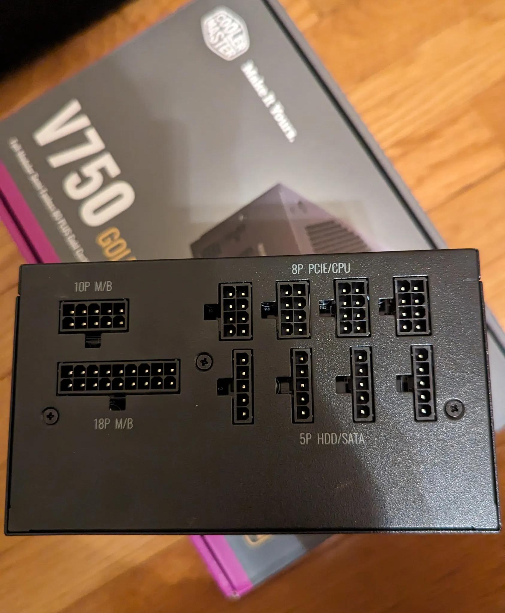 Cooler Master V750 Gold V2 Full Modular,750W, 80+ Gold Efficiency, Semi-fanless