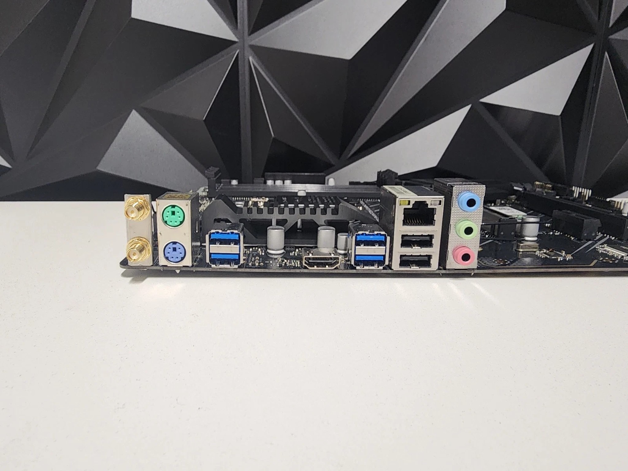 UPDATED BIOS ASROCK Z390 Phantom Gaming 4S/AC WIFI LGA1151 DDR4 ATX MOTHERBOARD