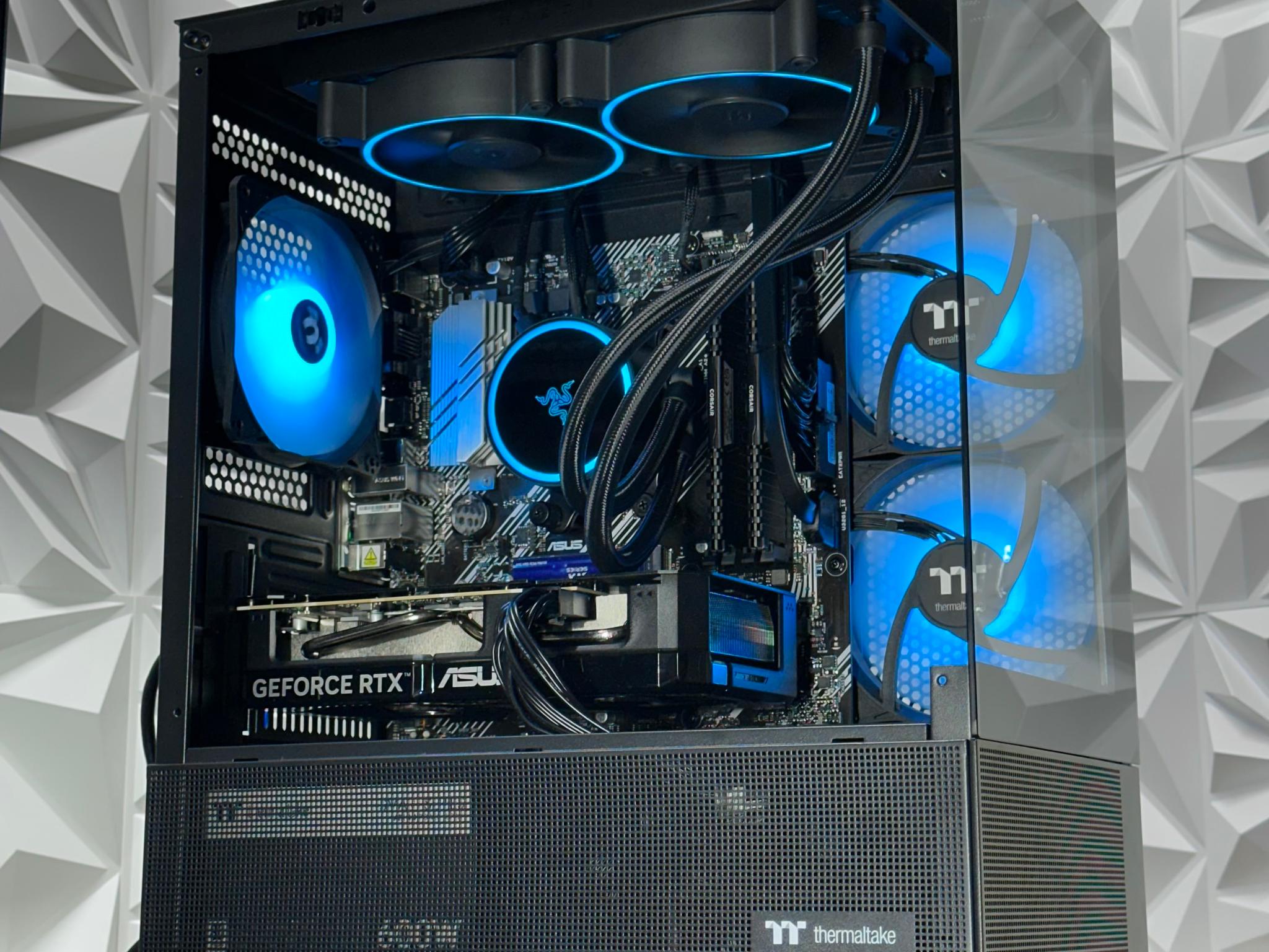 rtx 5060 / Ryzen 5 5600x / 32GB 3200MHz ram / 1TB Kingspec Nvme ssd / B550 / 600w