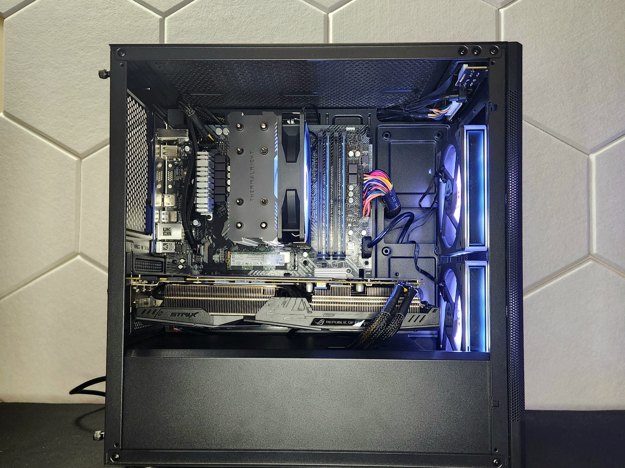 "1080p Beast" GTX 1070TI | Ryzen 7 2700 | 16GB DDR4 | 512GB SSD | WIFI+BT
