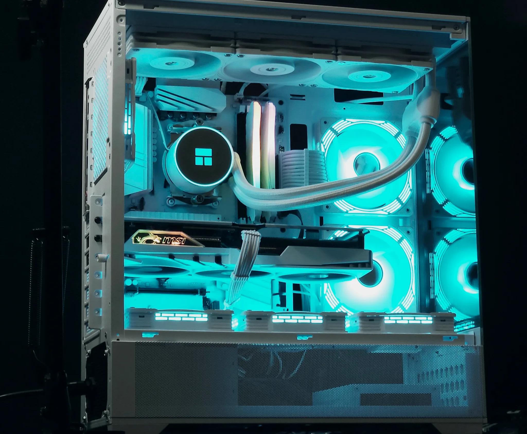 🧊❄️RTX 4070Ti/ R7 5800X 3D Gaming PC Computer