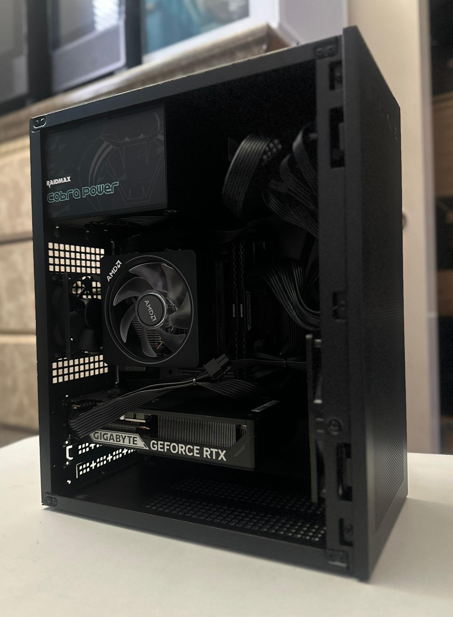 Ryzen 7 3800XT / RTX 5060 / 1TB NVME / 32GB RAM