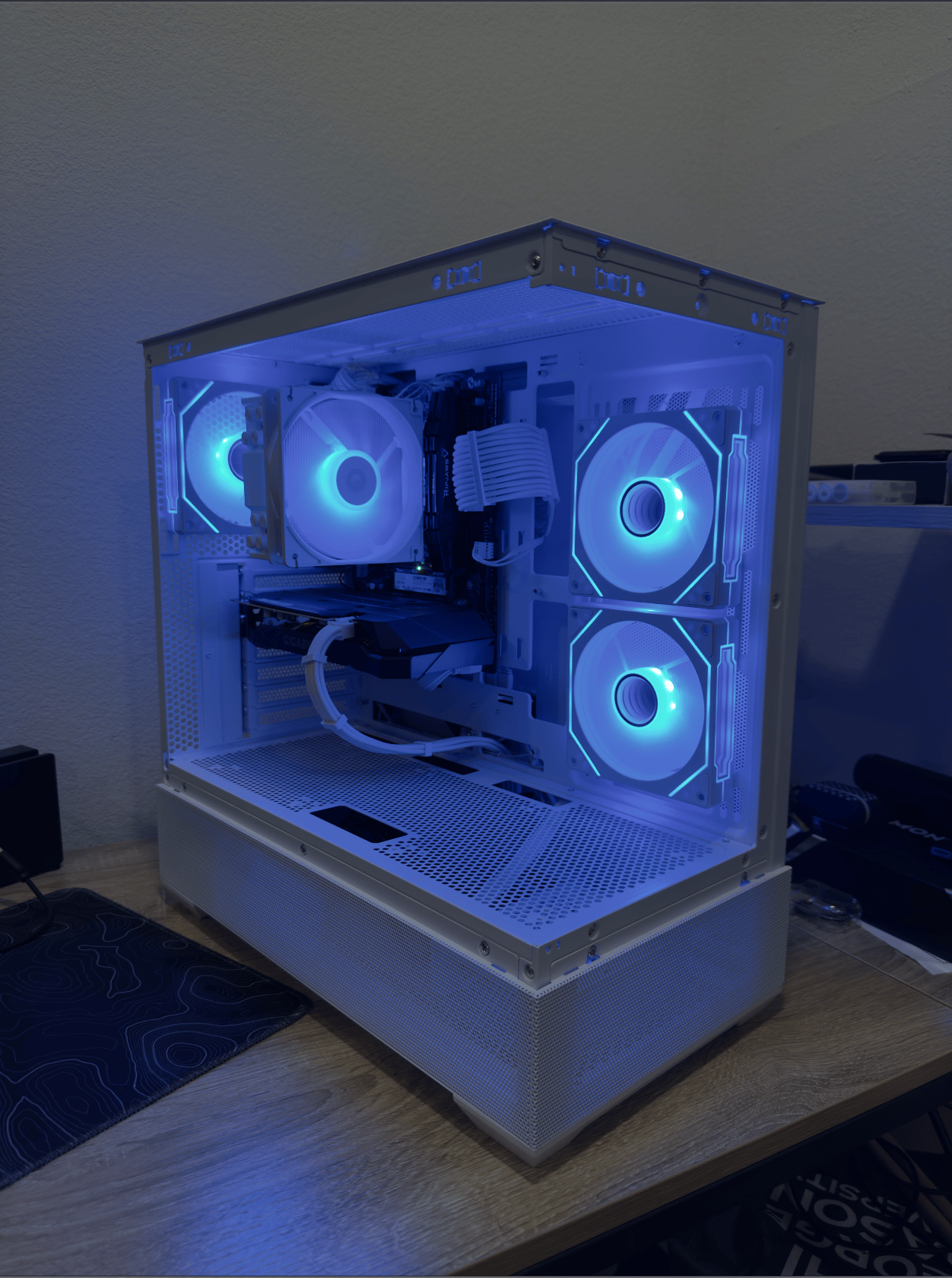 ⚪️ White RTX PC ⚪️