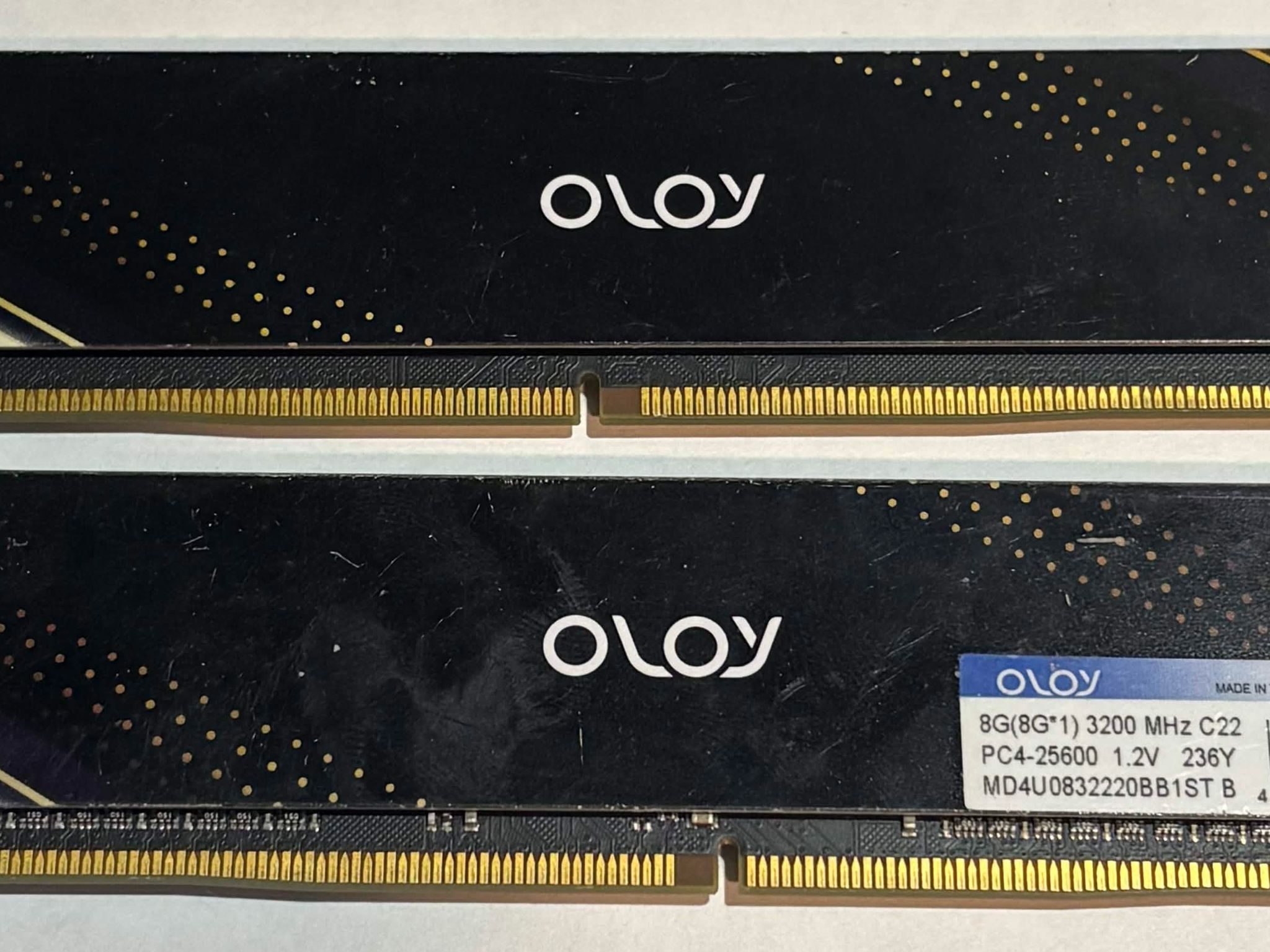 OLOy 8GB×2 (16gb) DDR4 3200MHz メモリー OLOy 16GB (2x8GB) DDR4 3200MHz Desktop Memory Kit | White
