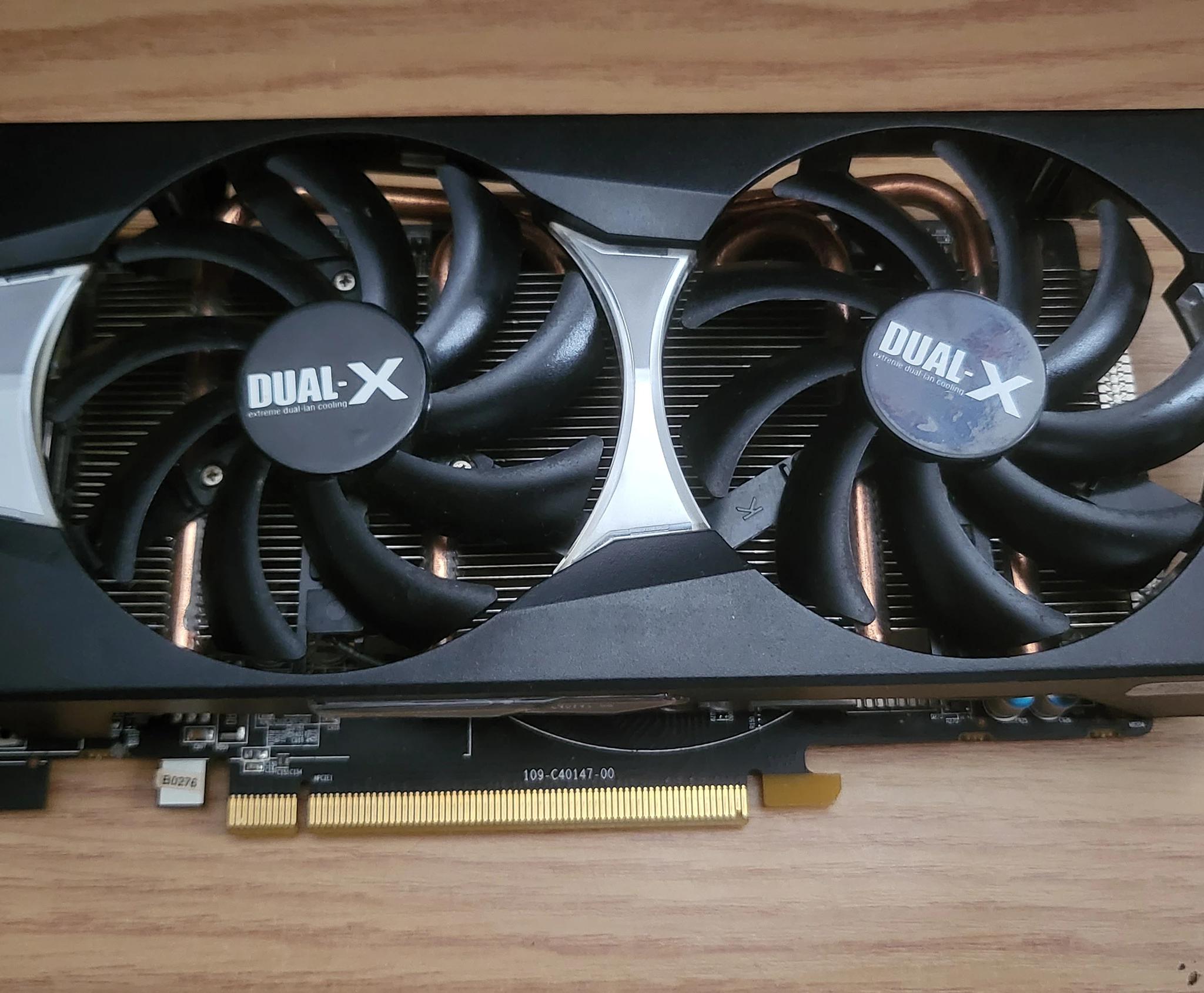 AS-IS SAPPHIRE Dual-X OC Radeon R9 270X 2GB with BOOST