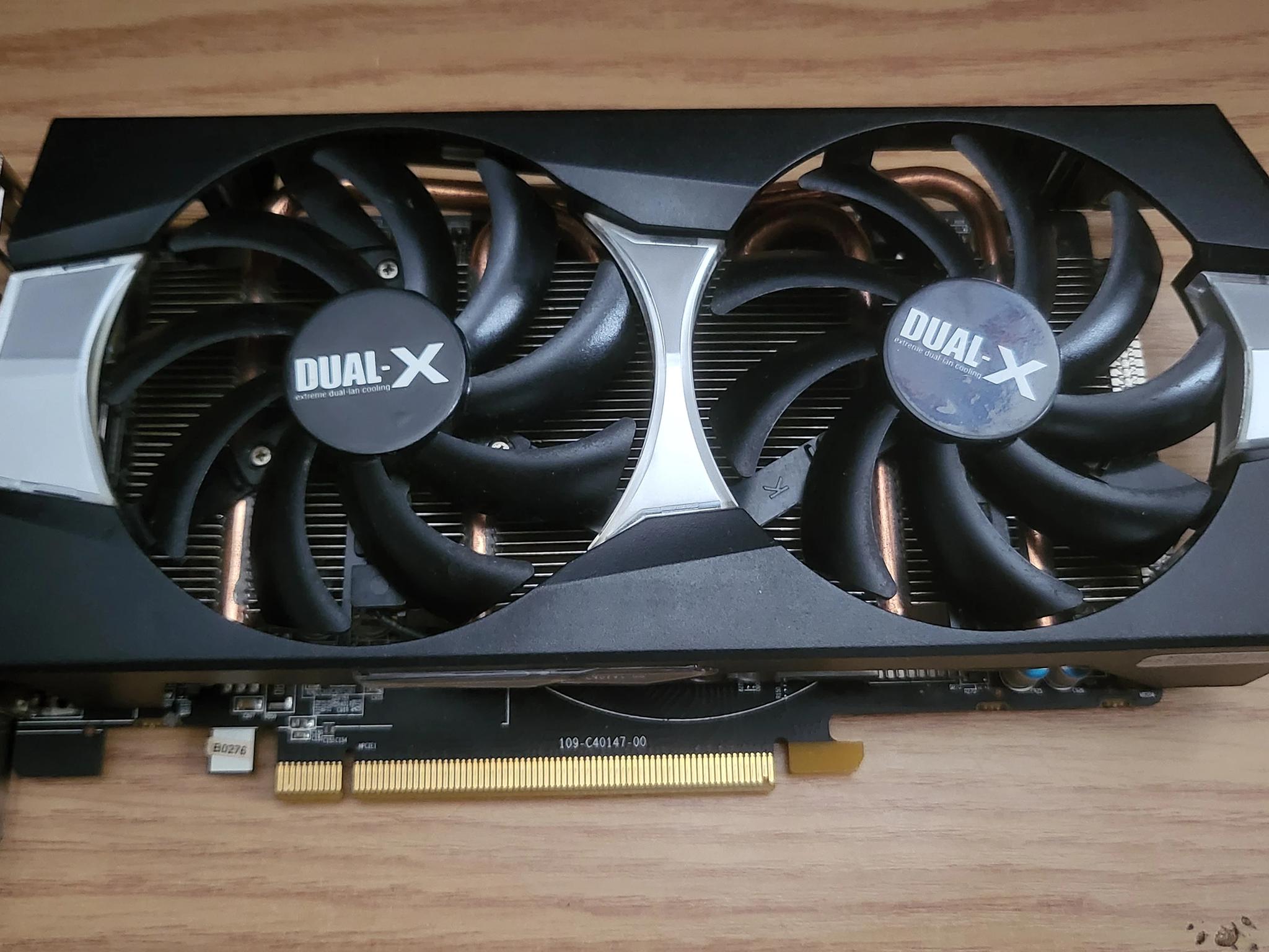 AS-IS SAPPHIRE Dual-X OC Radeon R9 270X 2GB with BOOST