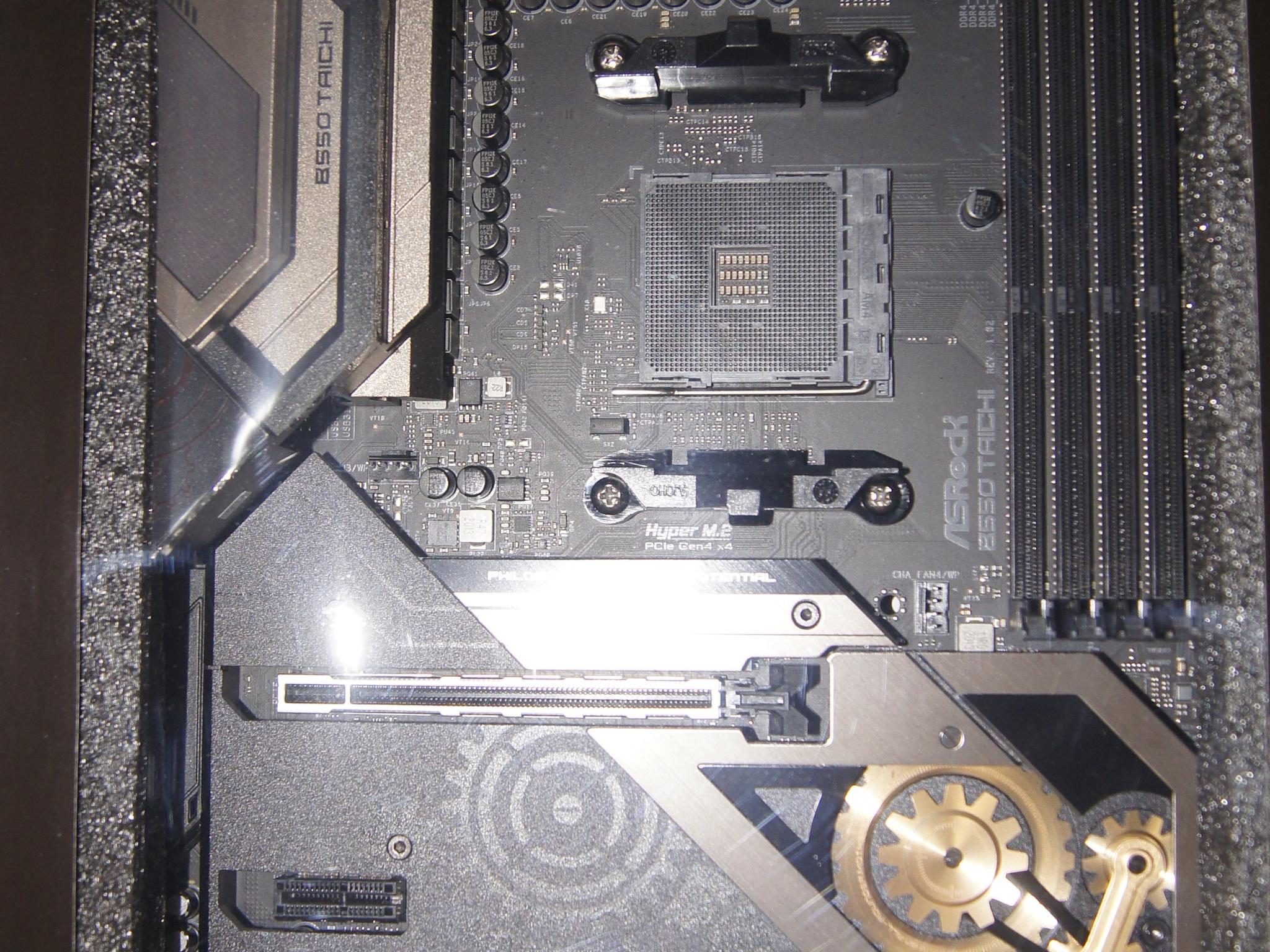 ASRock B550 TAICHI AM4 AMD B550 ATX AMD Motherboard