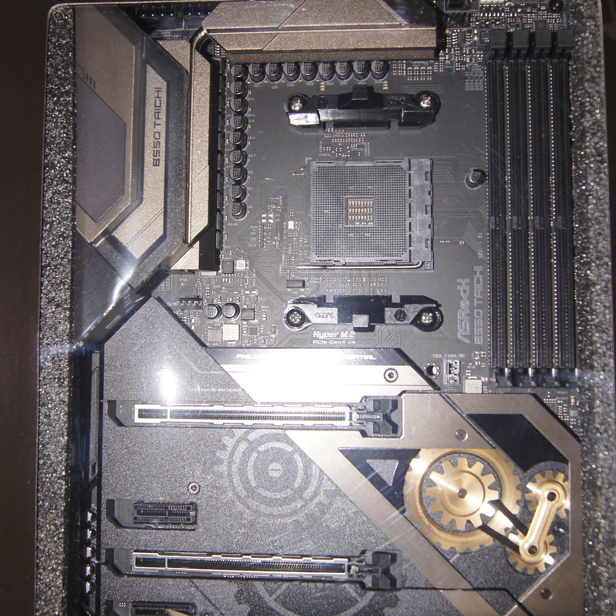 ASRock B550 TAICHI AM4 AMD B550 ATX AMD Motherboard