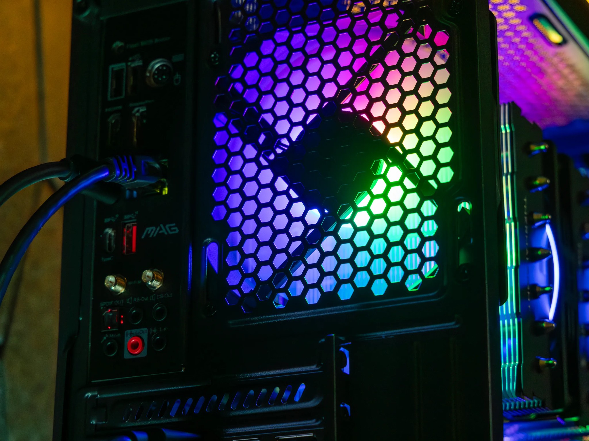 📟 Chipster 📟 AMD RX 6650 XT / Ryzen 5 5600X / 1TB NVME / 32GB DDR4 Ram / Air Cooler / W11 Pro