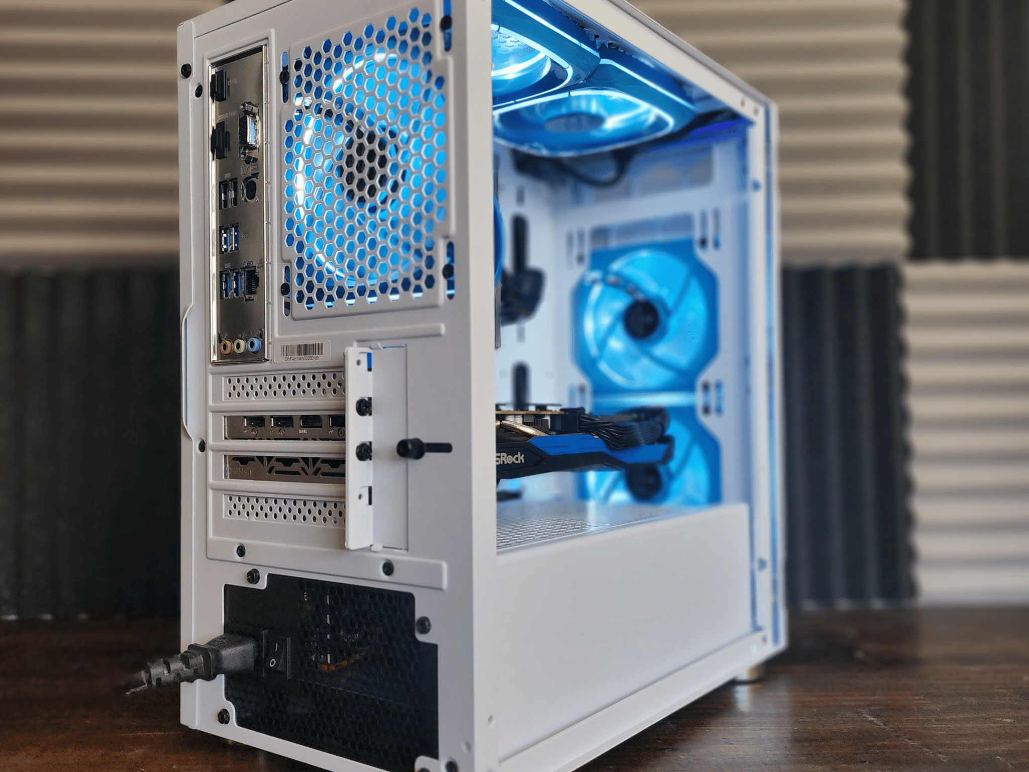 🤍🥶🤍 AMD Ryzen 5 3500X // ASRock Radeon RX 6600 8GB // Silicon Power Zenith 16GB 3200MHz