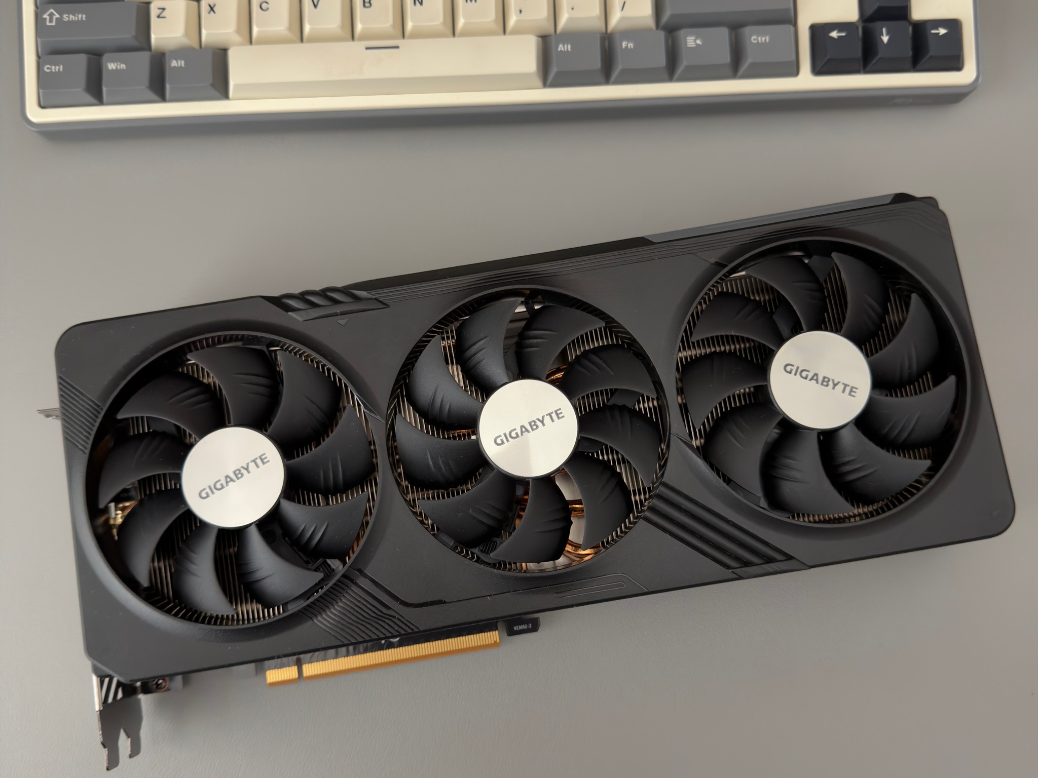 7800 XT GPU