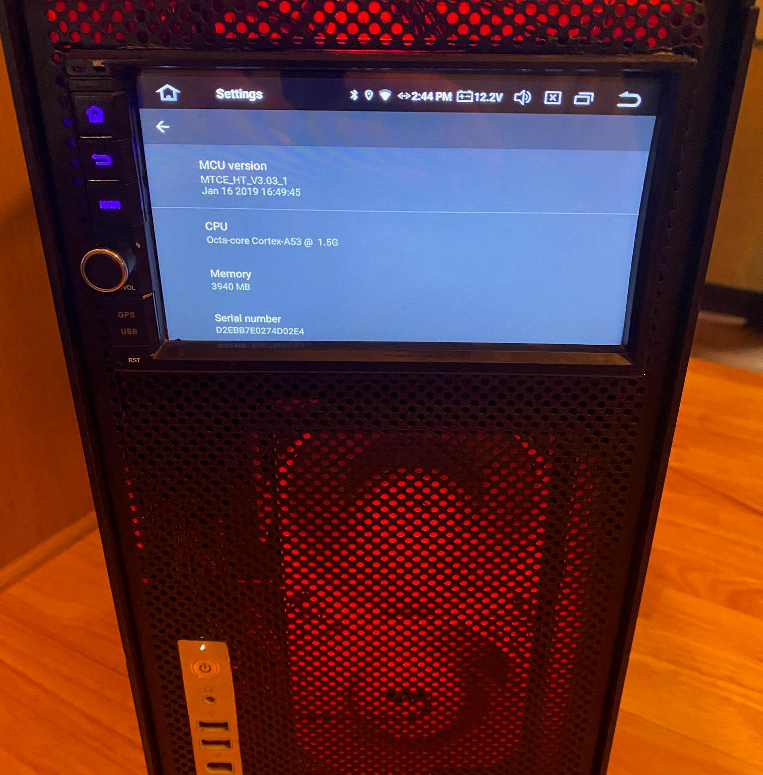 Custom Apple Mac Pro 3, 1 | Built in 7" Android touchscreen receiver | LEDs