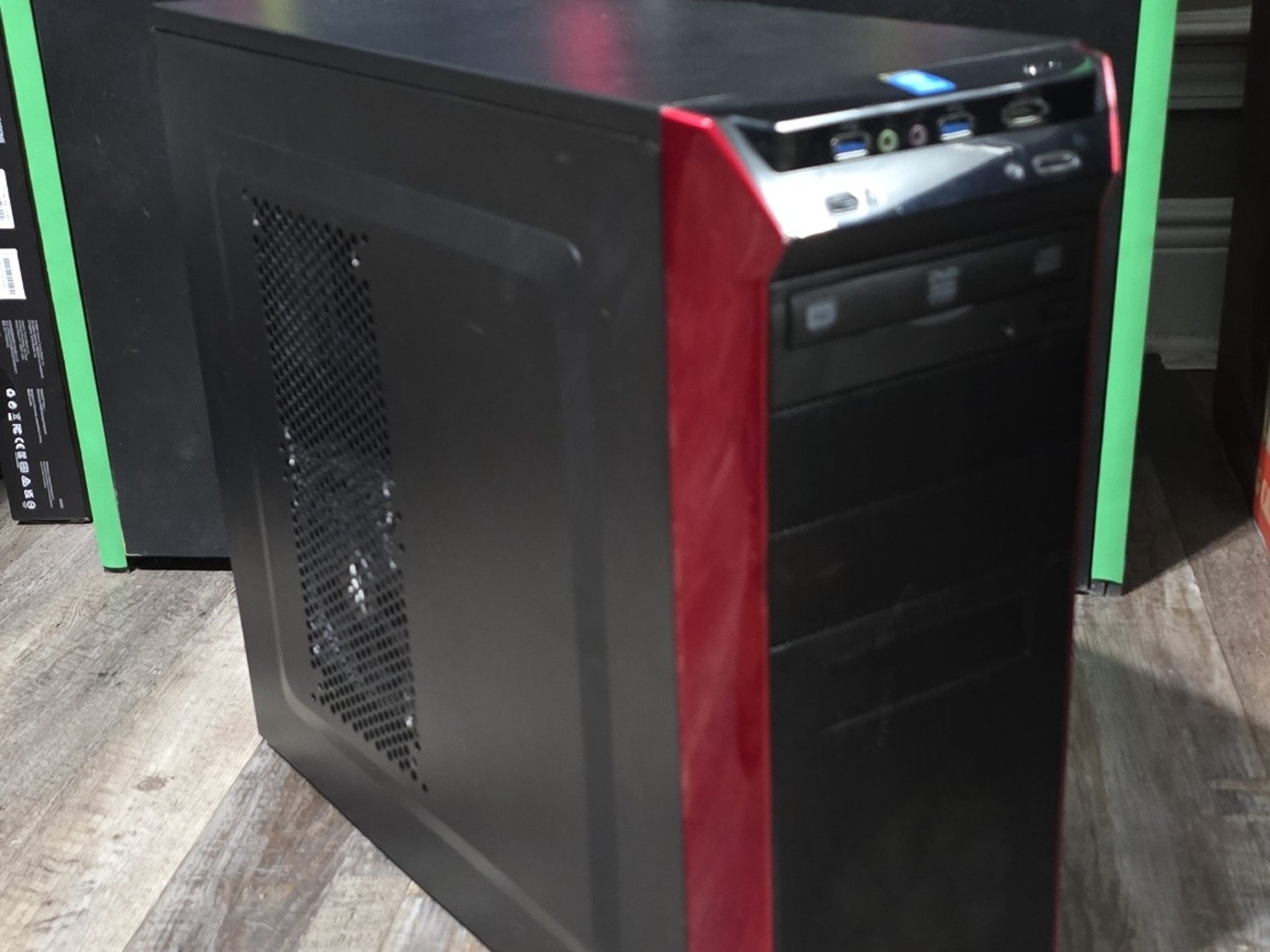 Great starter system! 10 Core Xeon 32Gb DDR4 GTX1050