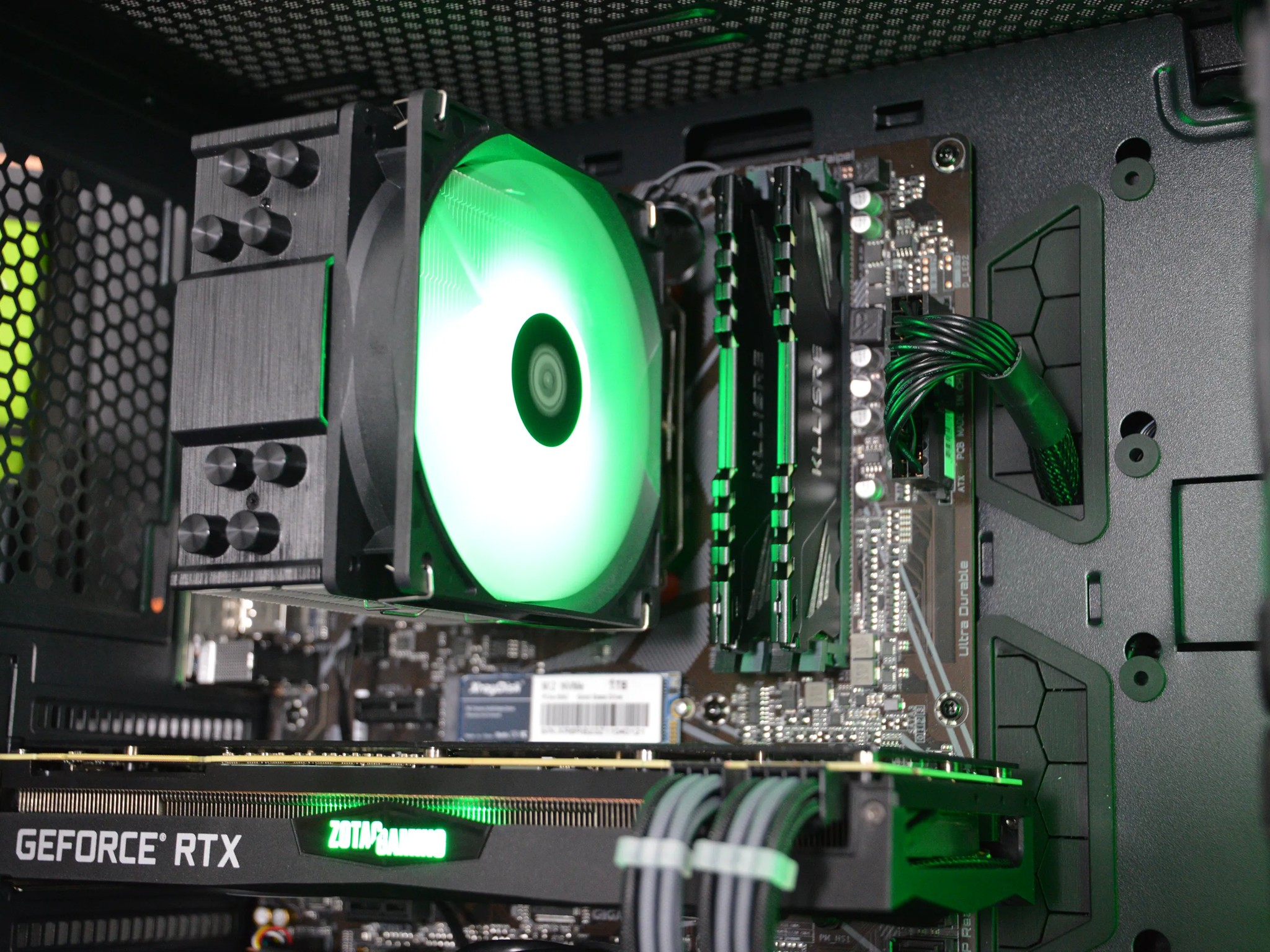 ⚫🟢 | RTX 2070 SUPER 8GB | RYZEN 7 3700X | 16GB DDR4 RAM | 1TB NVME SSD | Midnight Money 2.0 |