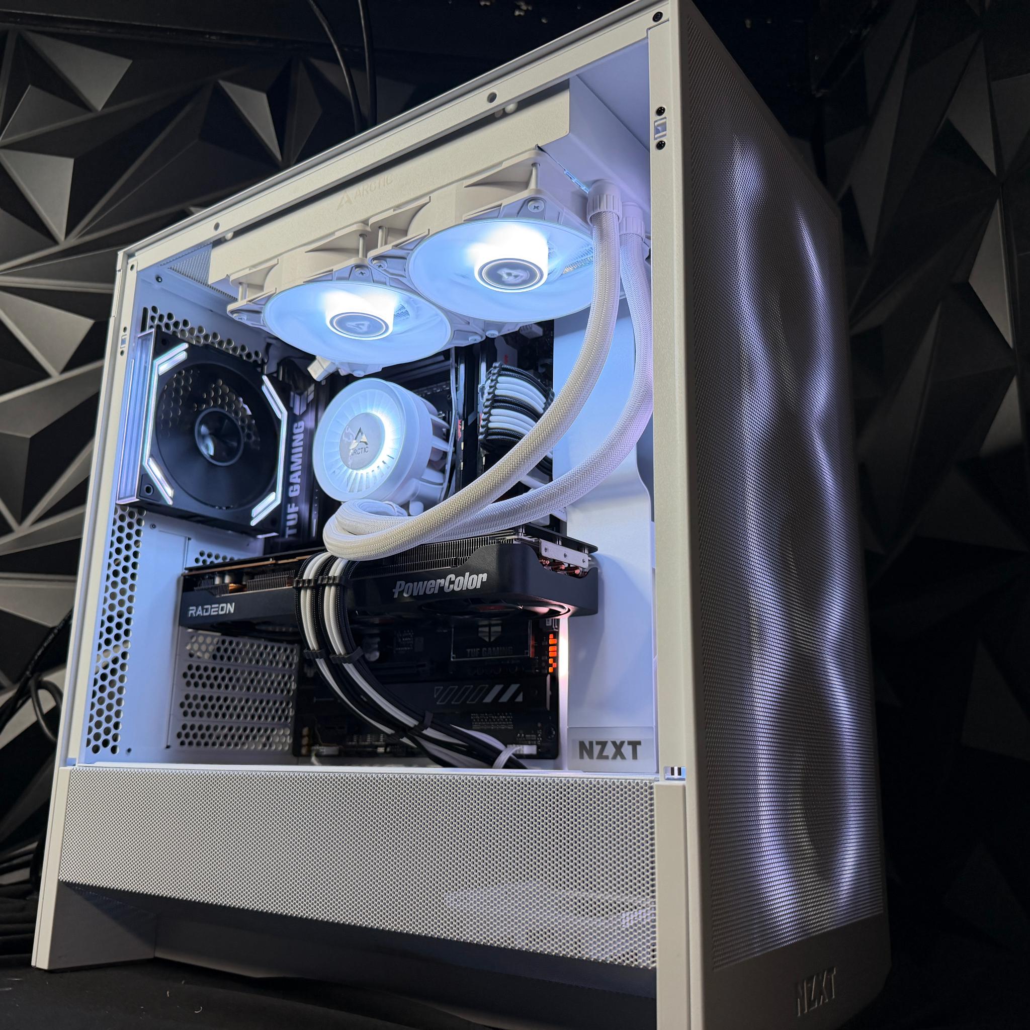 🖤🤍 BLACK HEART 🤍🖤 Ryzen 9 7900X| 9070 XT| 32 GB DDR5| 2.5 TB NVMe| 850W Gold PSU