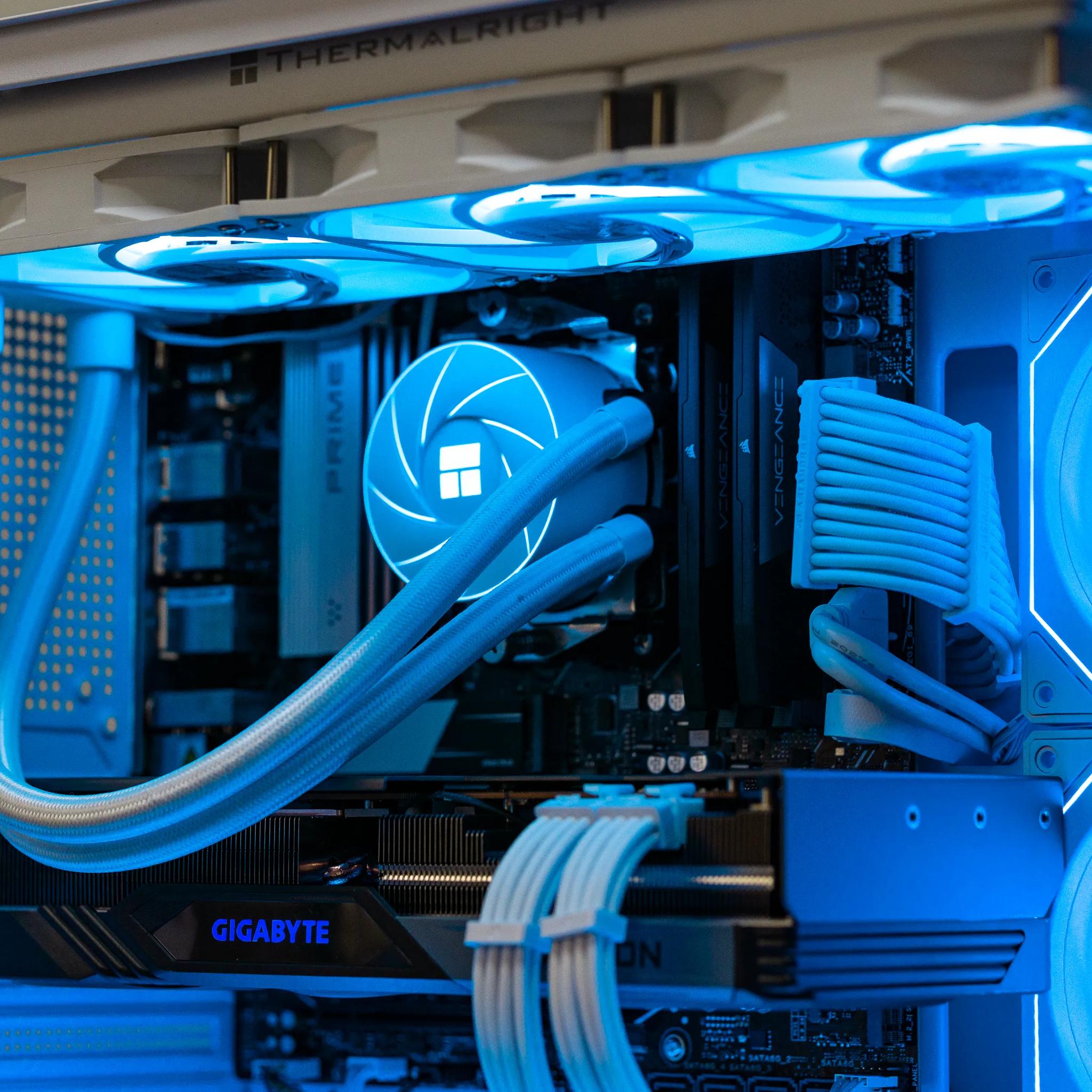 ❄️FROSTBITE❄️ RX 7800XT| Ryzen 5 7500F| AM5| 32GB DDR5| 1TB M.2| WiFi| 1440p/4K Streaming & Gaming