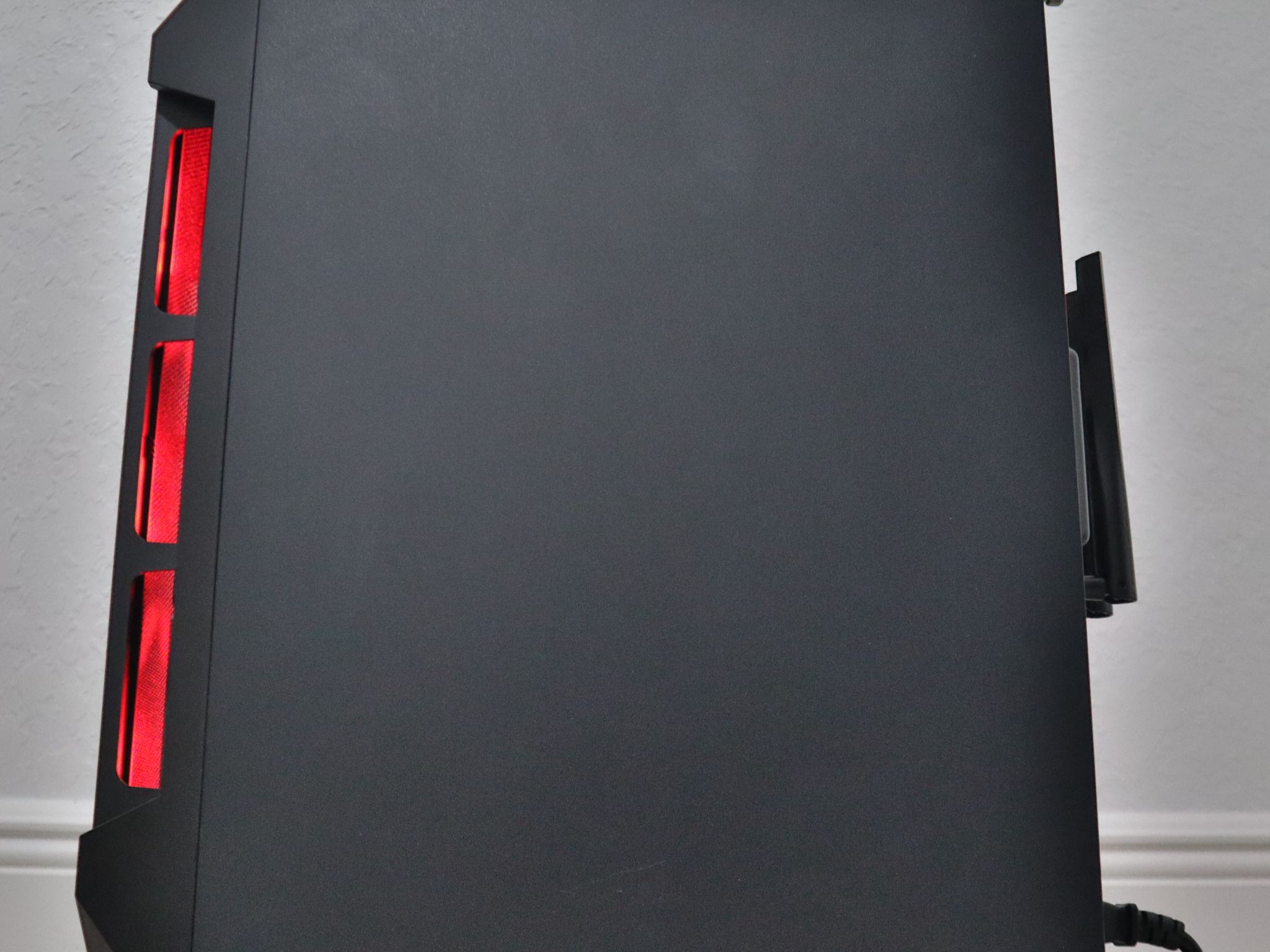 Gaming PC - GTX 1080, i7-7700, 16GB DDR4, WIFI, ARGB, BLACK, 120GB SATA SSD, 1TB HDD.