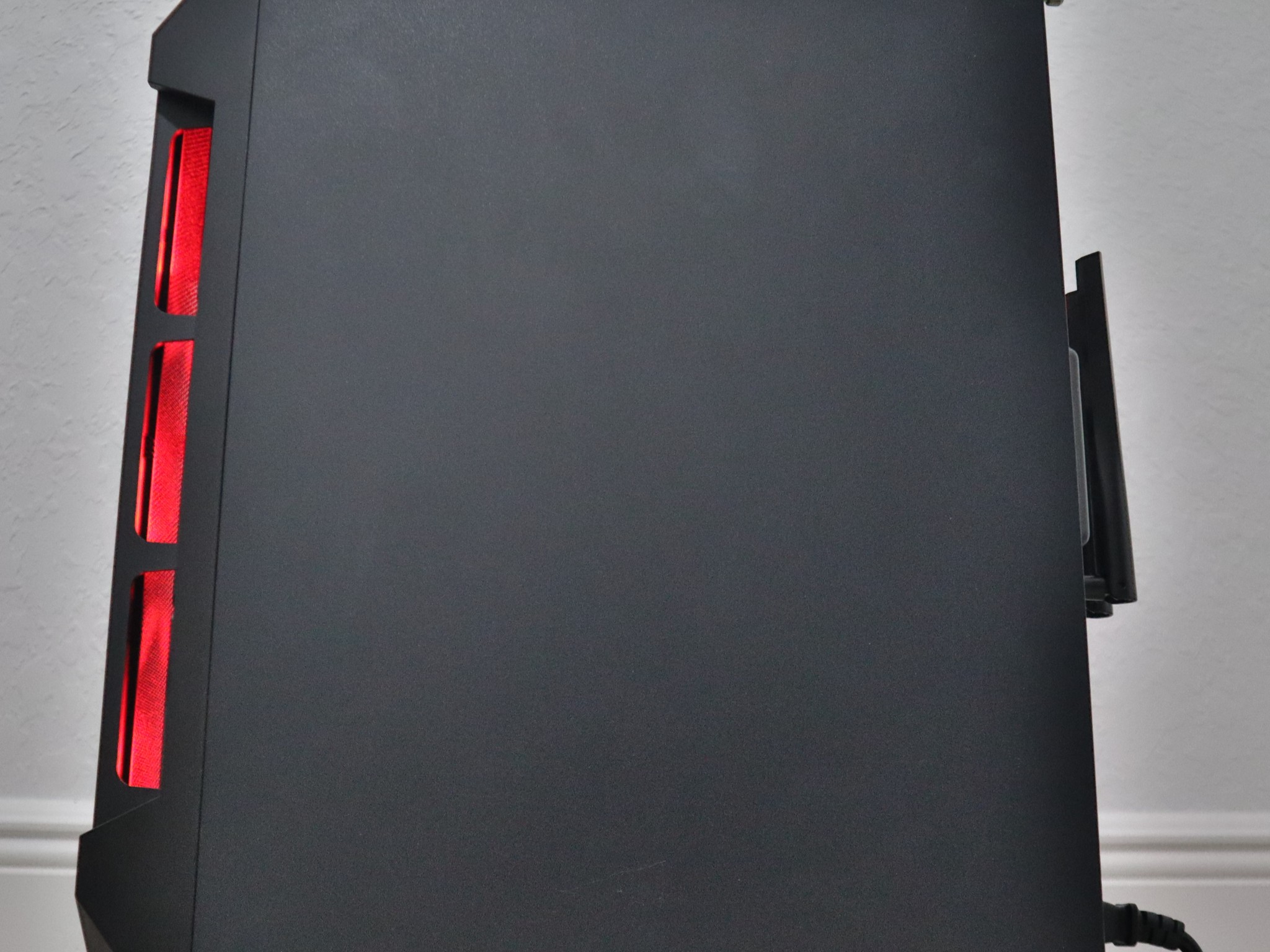 Gaming PC - GTX 1080, i7-7700, 16GB DDR4, WIFI, ARGB, BLACK, 120GB SATA SSD, 1TB HDD.