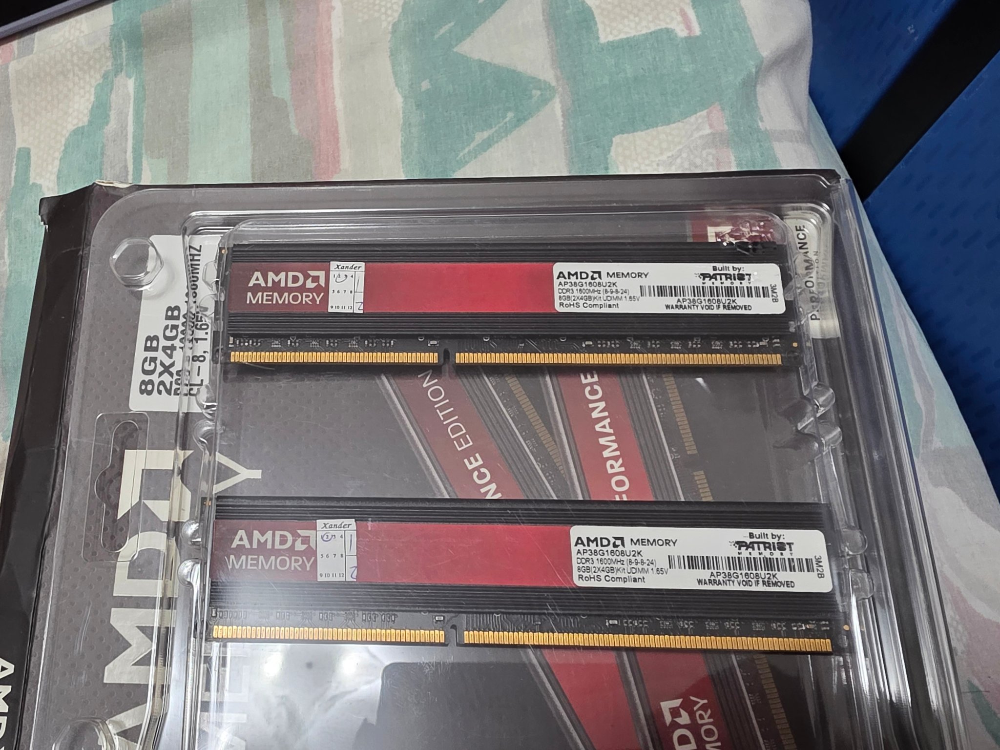 AMD Memory 8GB (2x4GB) DDR3-1600 Kit AP38G1608U2K