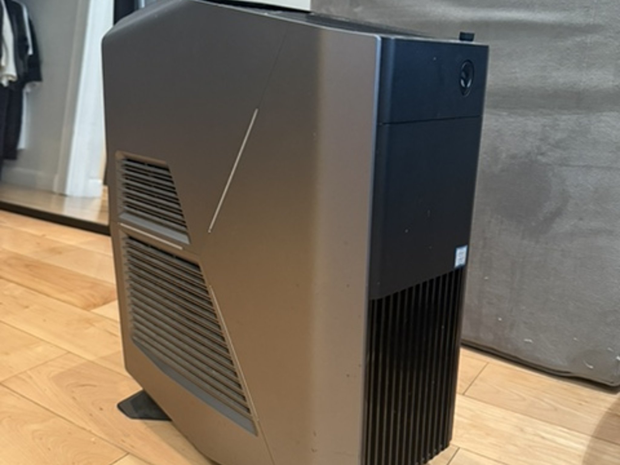 Dell Alienware Aurora R7 Gaming Desktop PC Intel Core i7 16GB RAM 1TB HDD