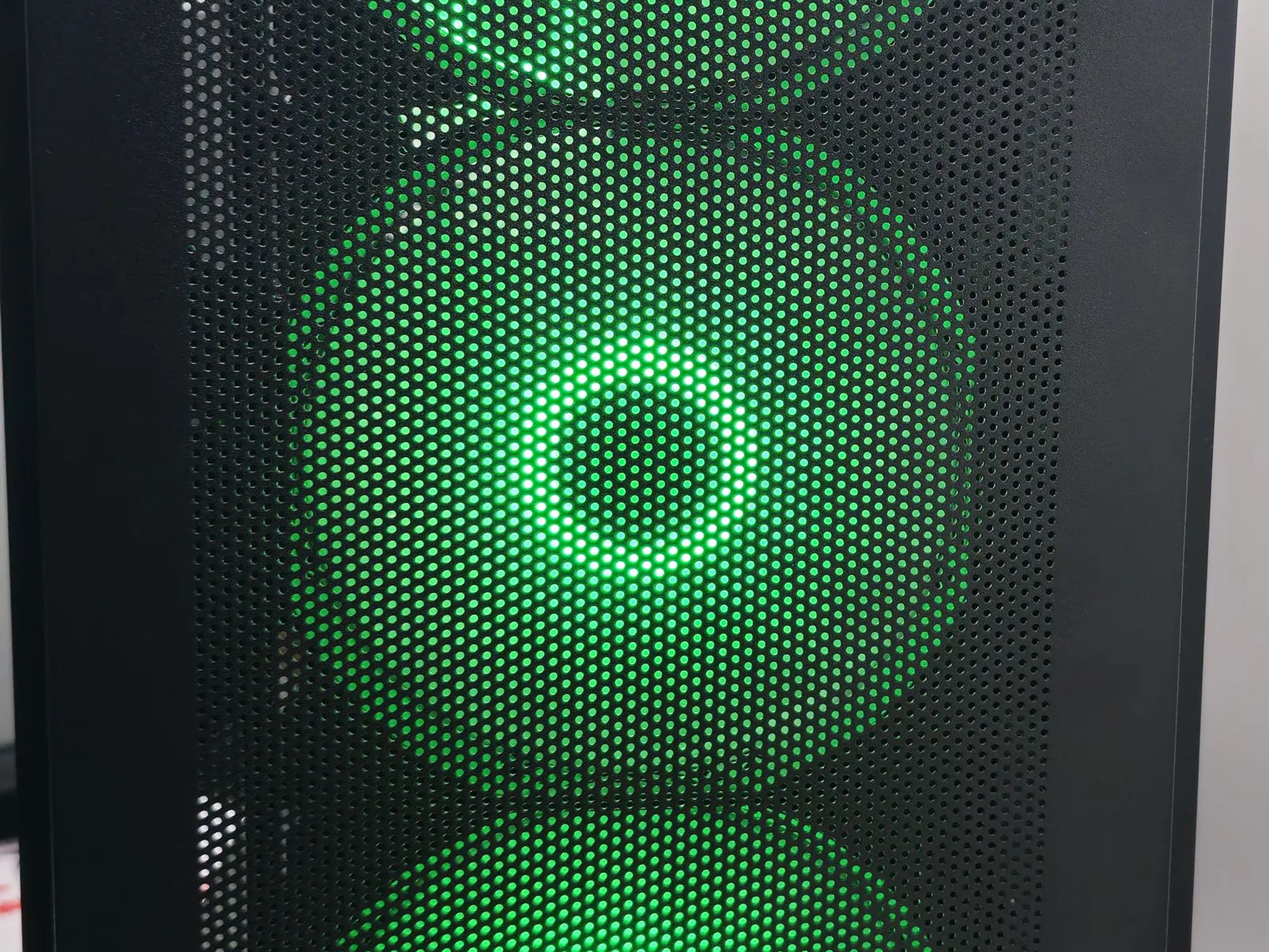 Budget Baller Gaming RIG Ryzen 5 3600 / 16GB DDR4/ 1TB SSD / RX570X